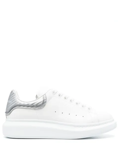 Массивные кроссовки Alexander McQueen с низким верхом white