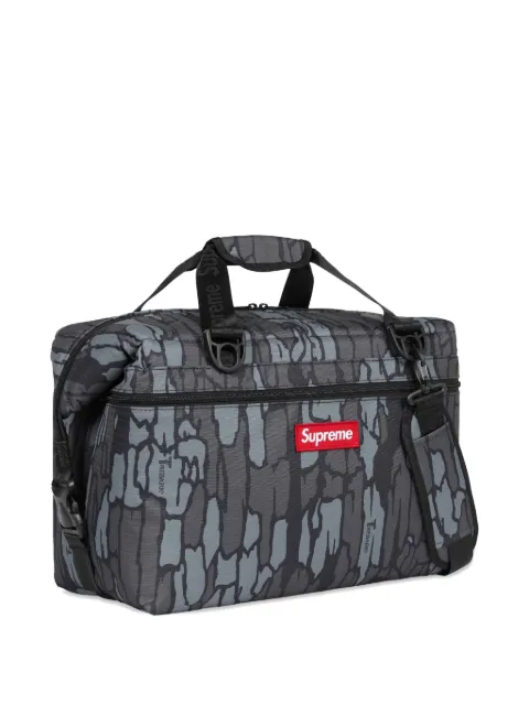 Сумка-холодильник Supreme x AO на 24 упаковки