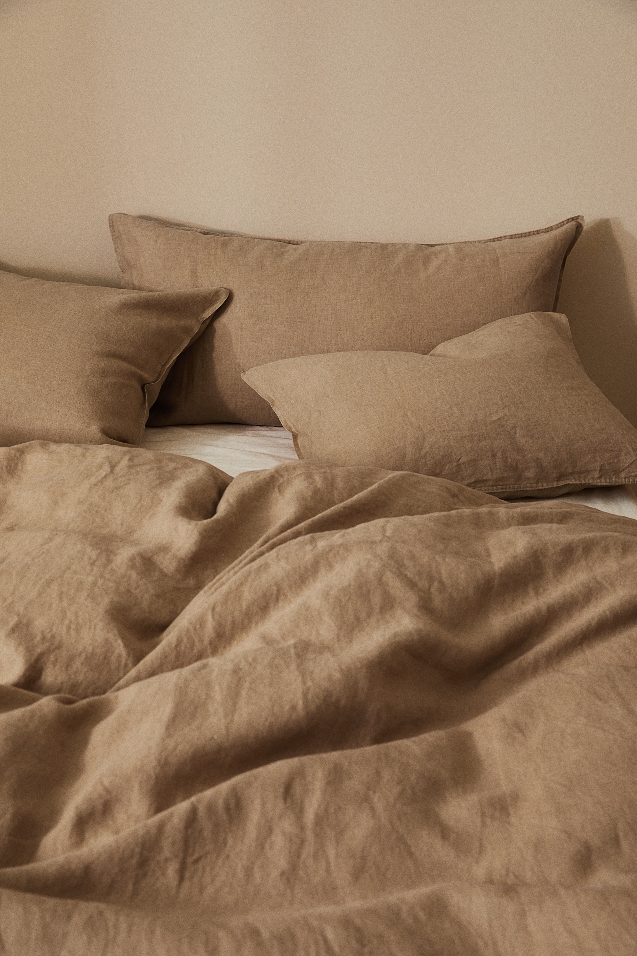 Наволочка из постиранного льна H-M 4790₽