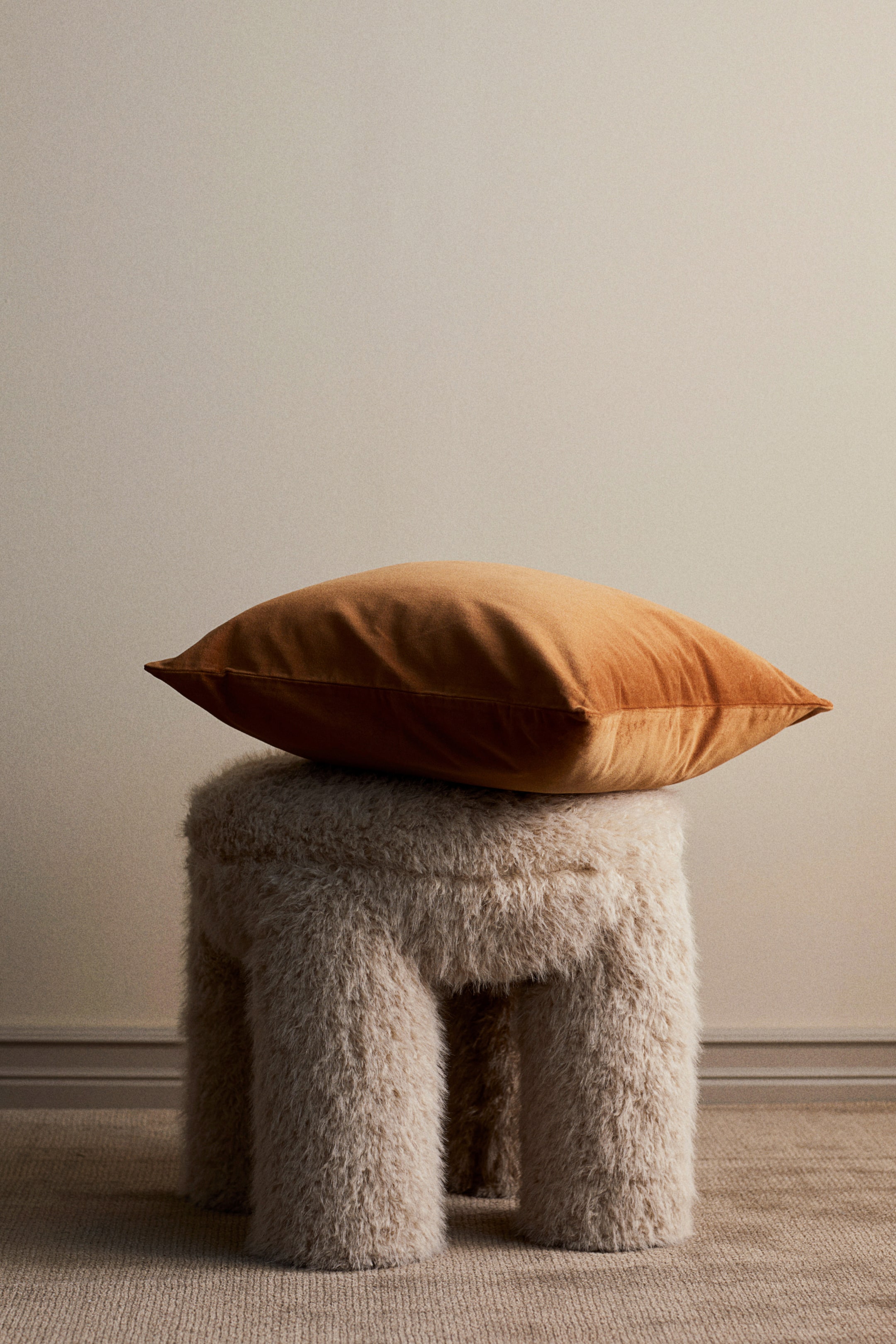 Хлопковый бархатный чехол для подушки H-M 2090₽