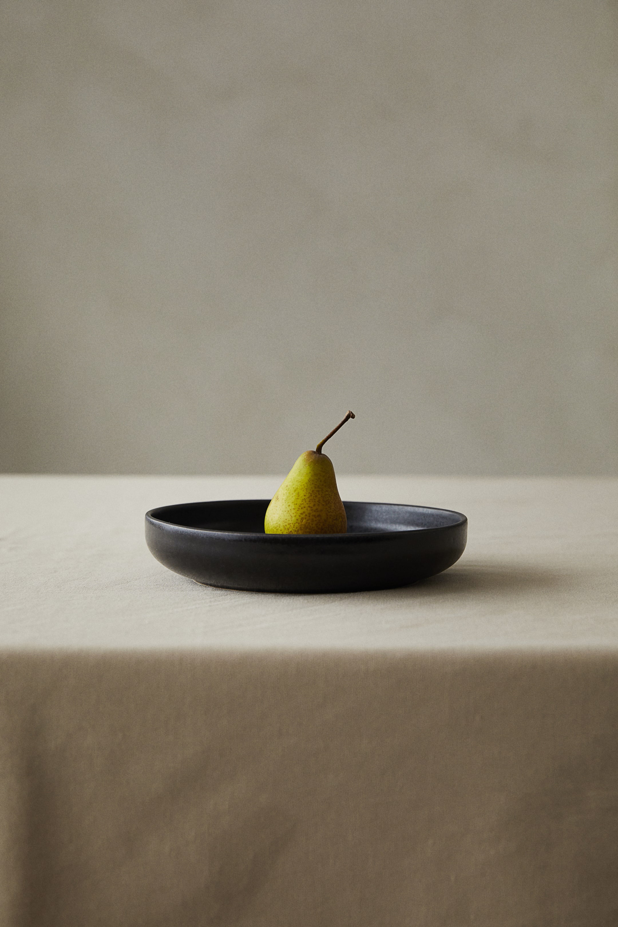 Глубокая керамическая тарелка H-M 2890₽