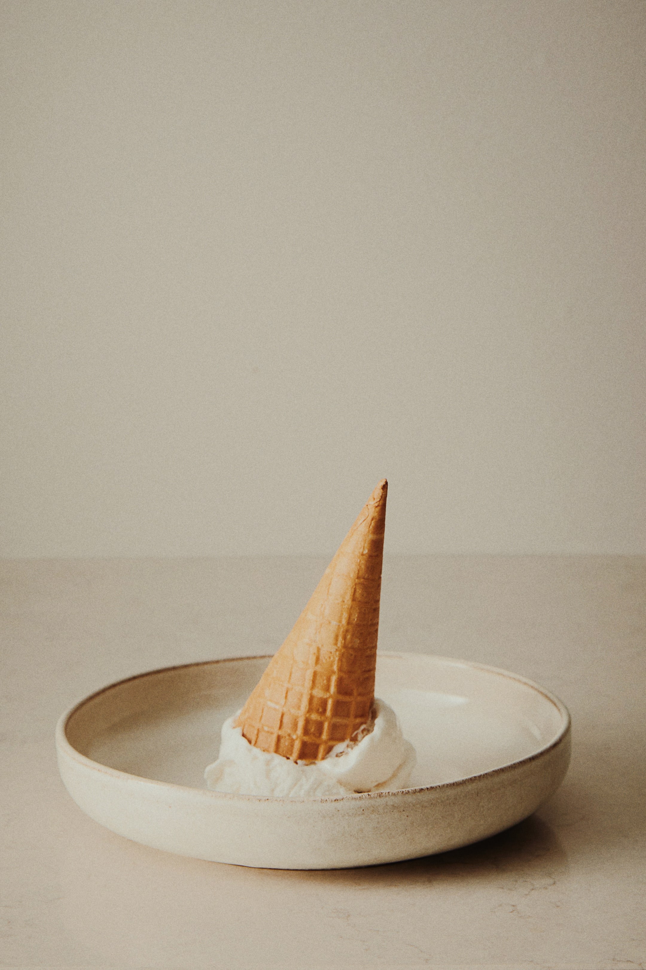 Глубокая керамическая тарелка H-M 2890₽