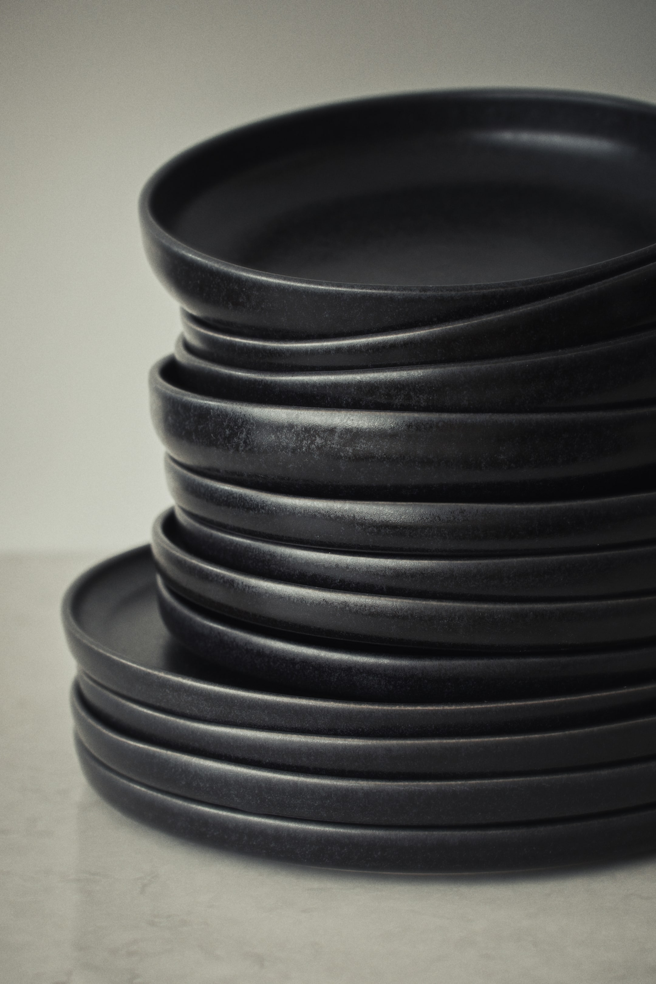 Большая керамическая тарелка H-M 2890₽