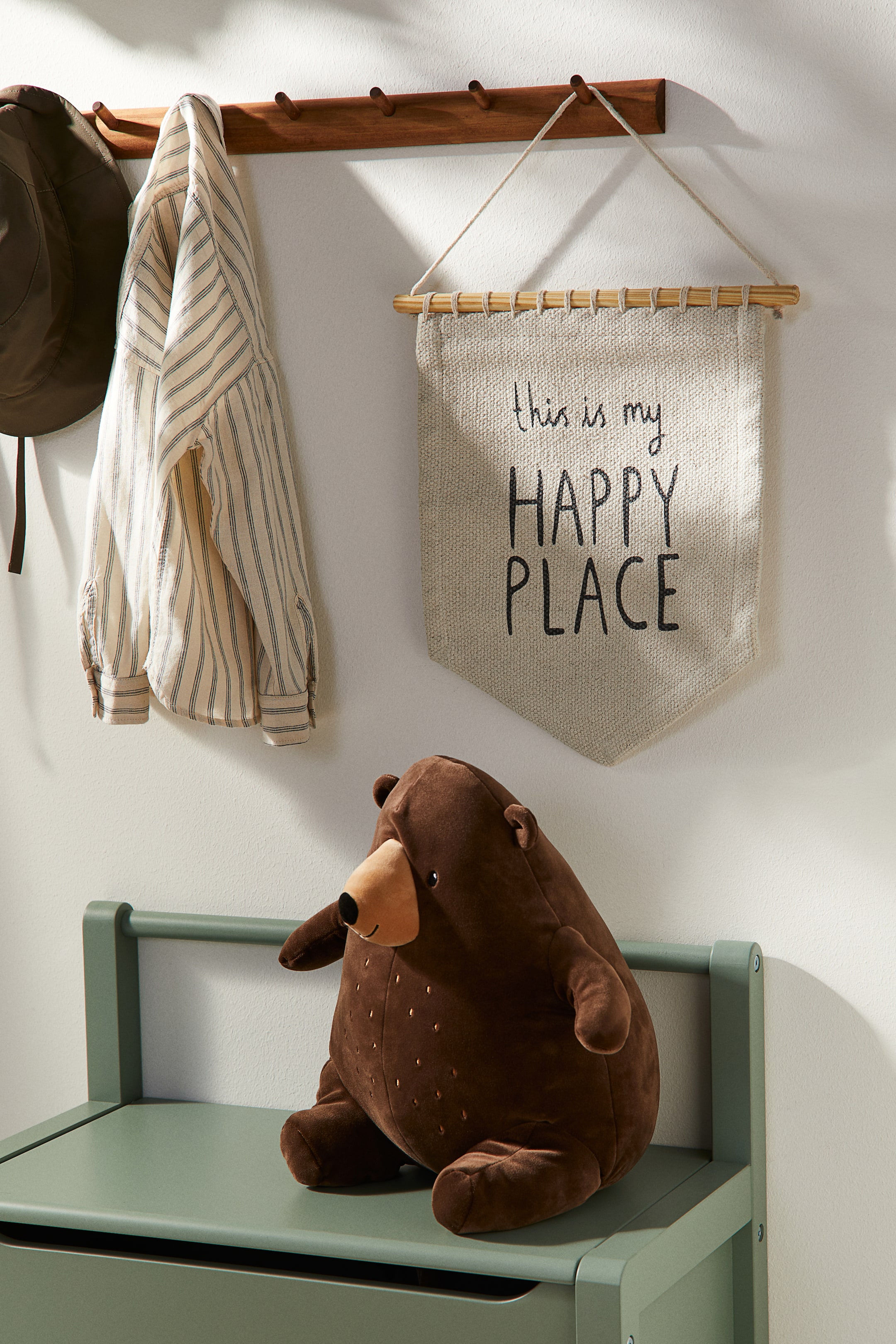 Вешалка из березового дерева H-M 2890₽