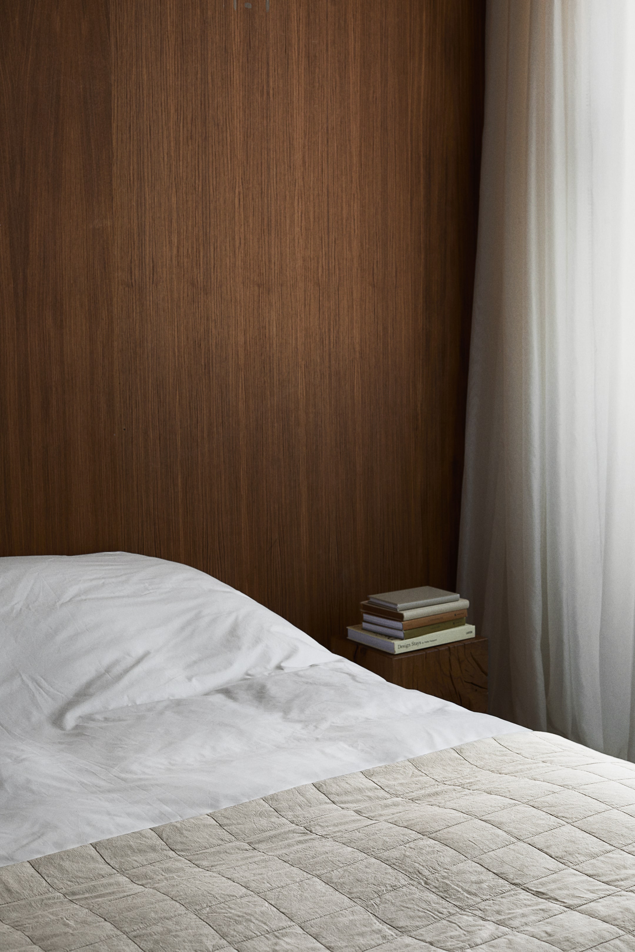 Стеганое покрывало H-M на кровать 10490₽