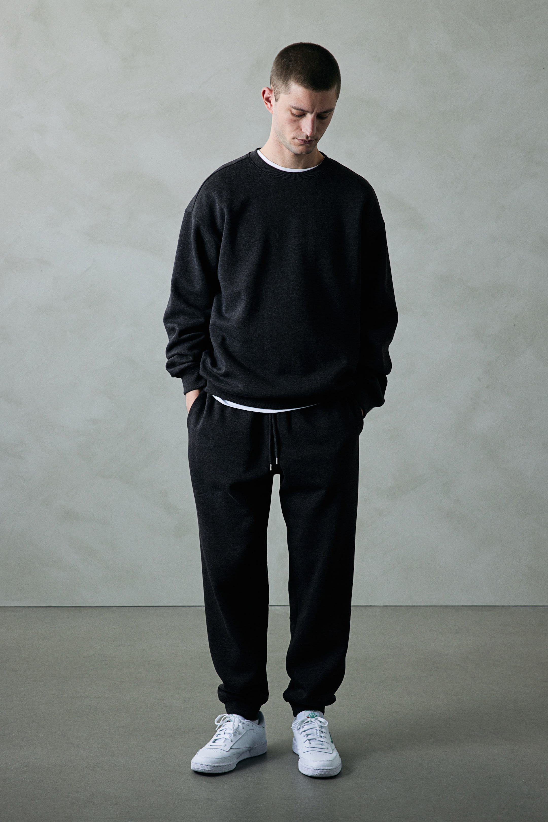 Спортивные брюки H-M Regular Fit 3790₽