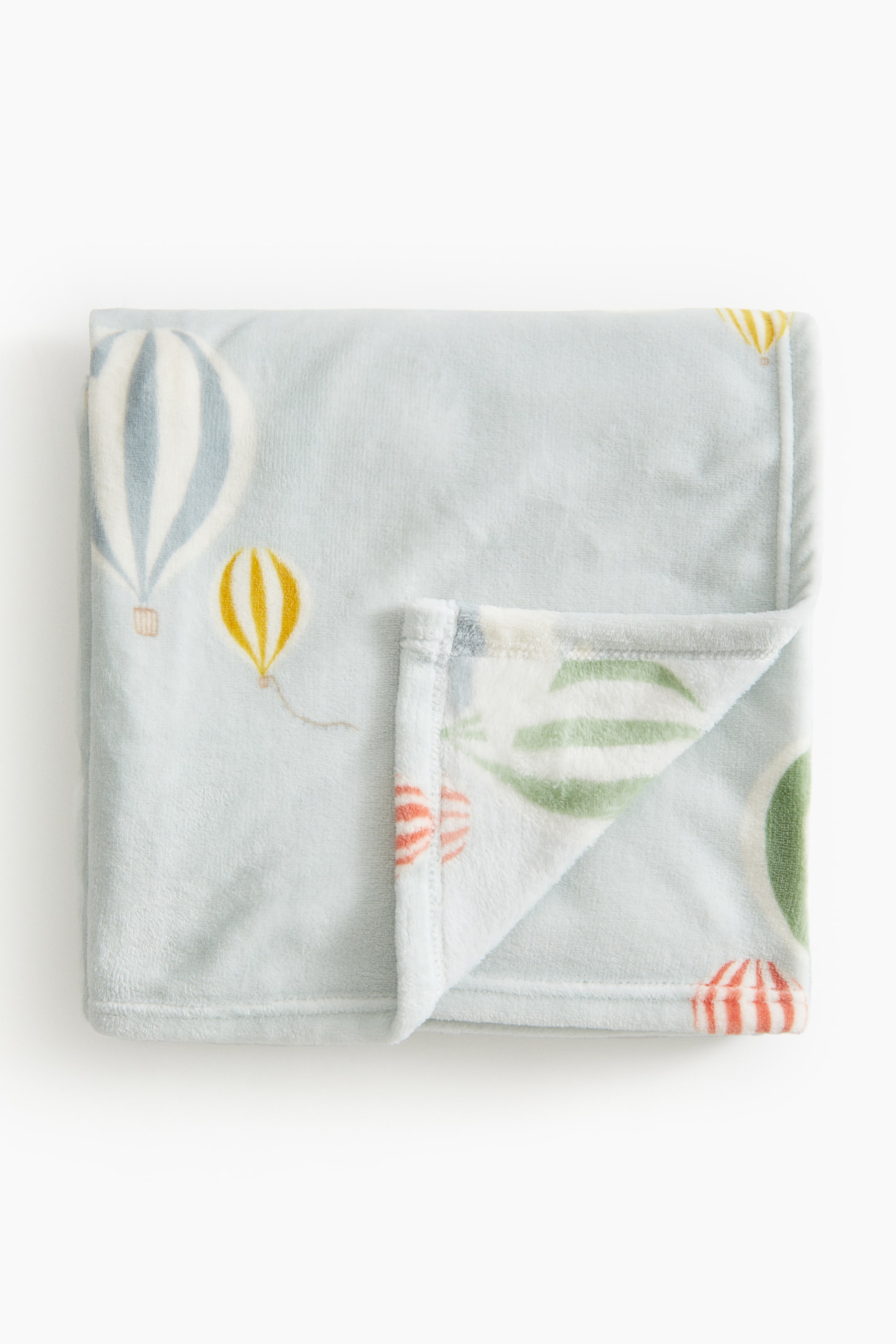 Флисовый плед с принтом от H-M 2090₽