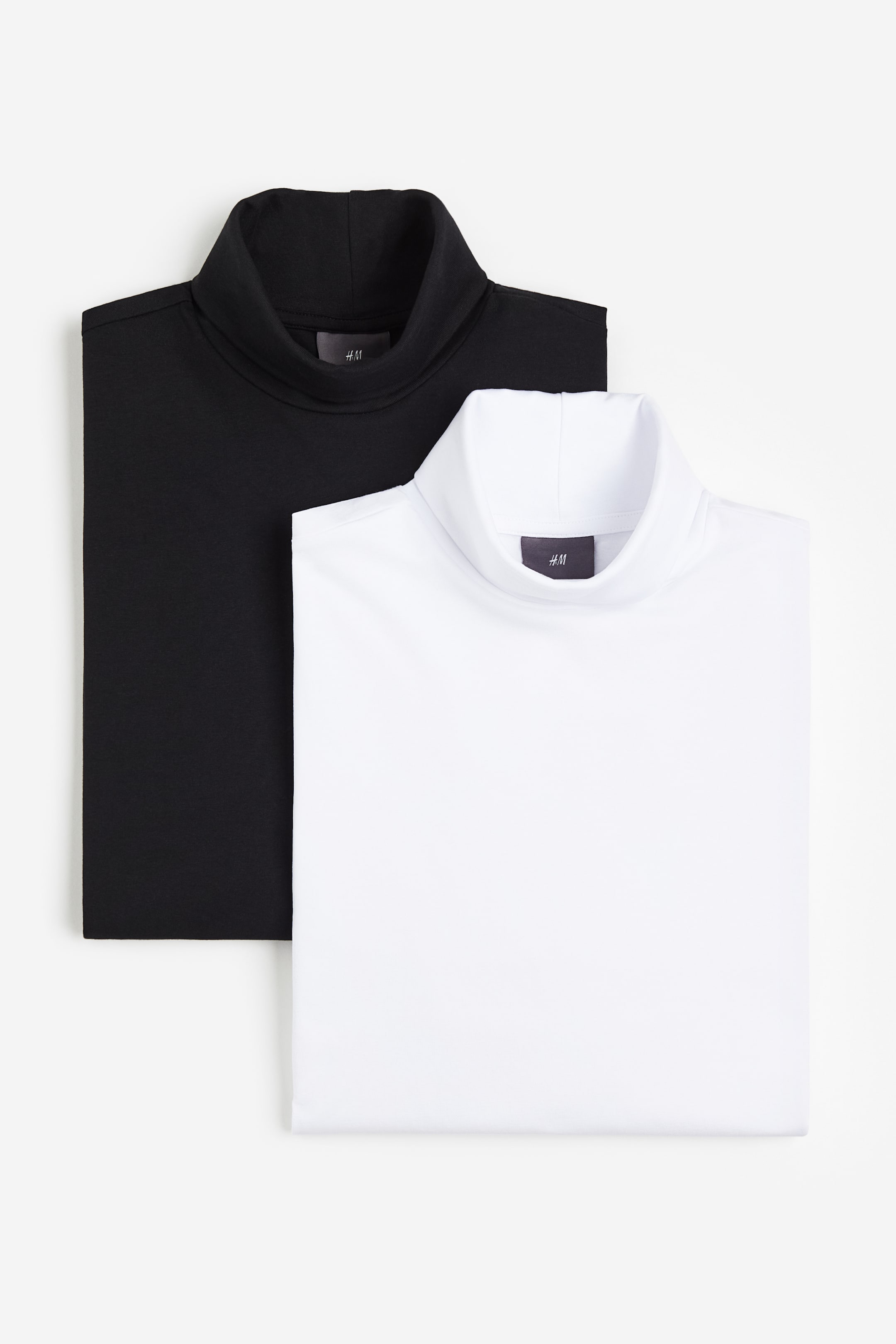 Водолазки приталенного кроя из 2-х комплектов от H-M 4790₽