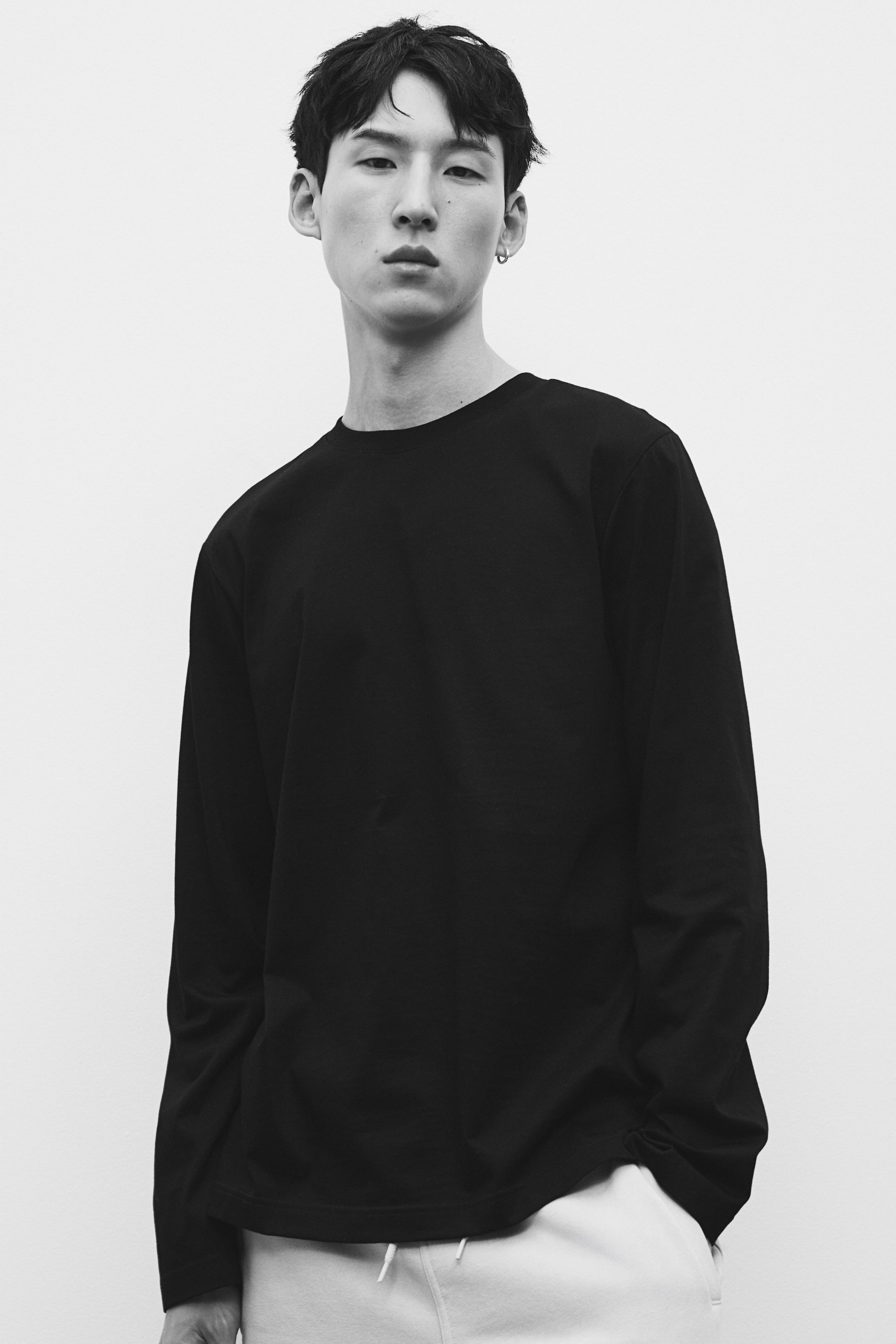 Рубашка из джерси обычного кроя от H-M 2090₽