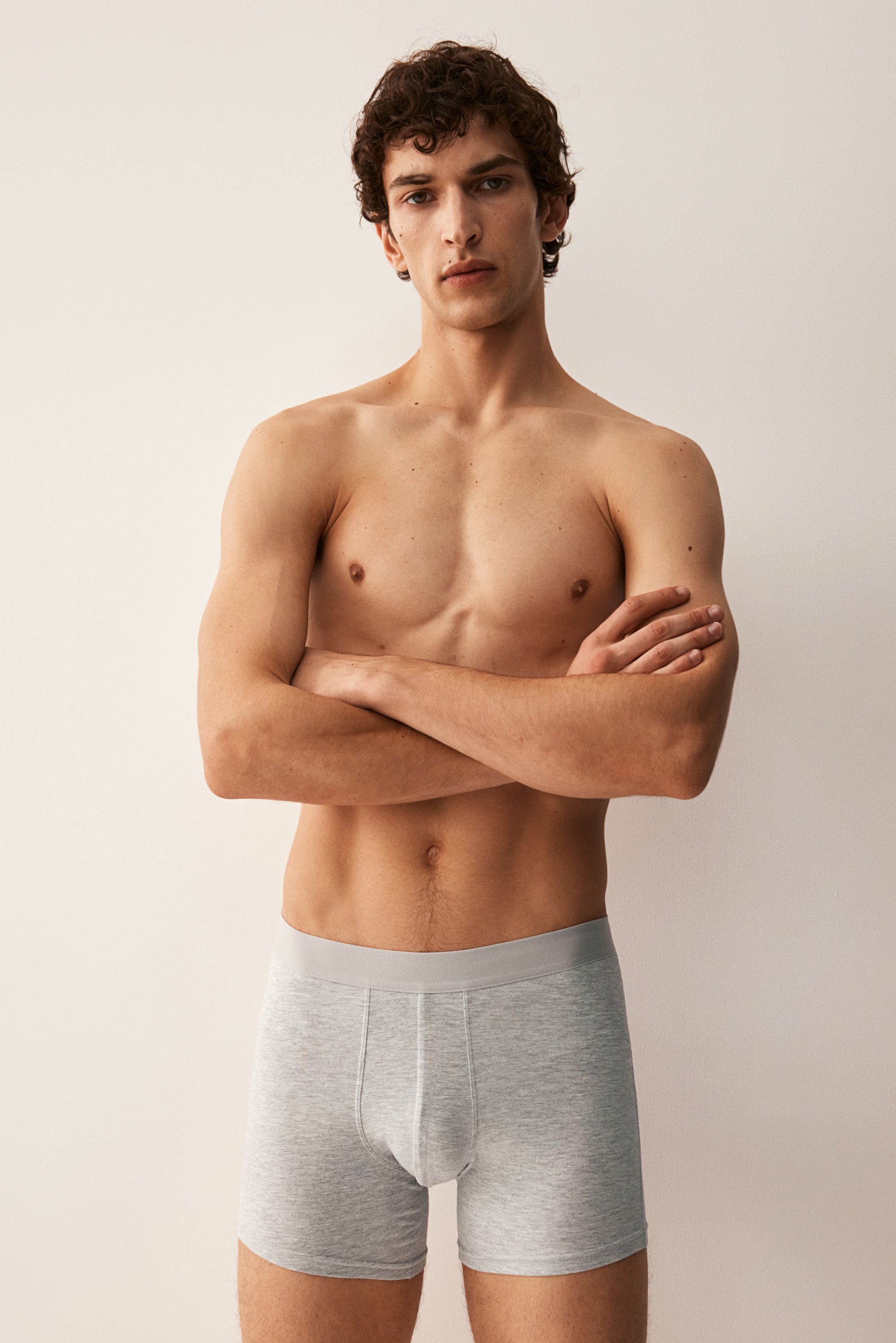 Трусы-боксеры средней длины из лайкры в 5-ти упаковках от H-M 5690₽