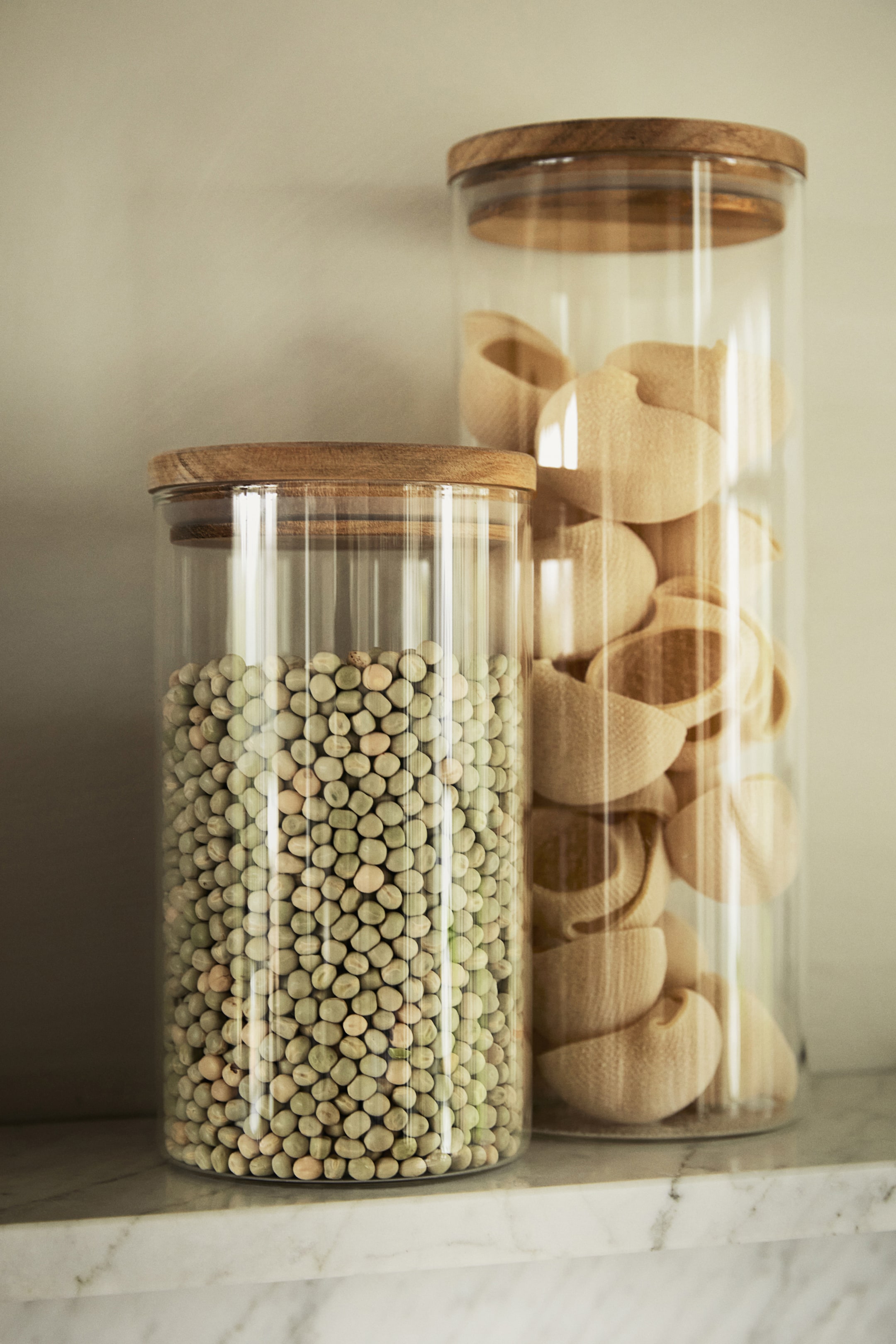 Стеклянная банка H-M с крышкой 3790₽