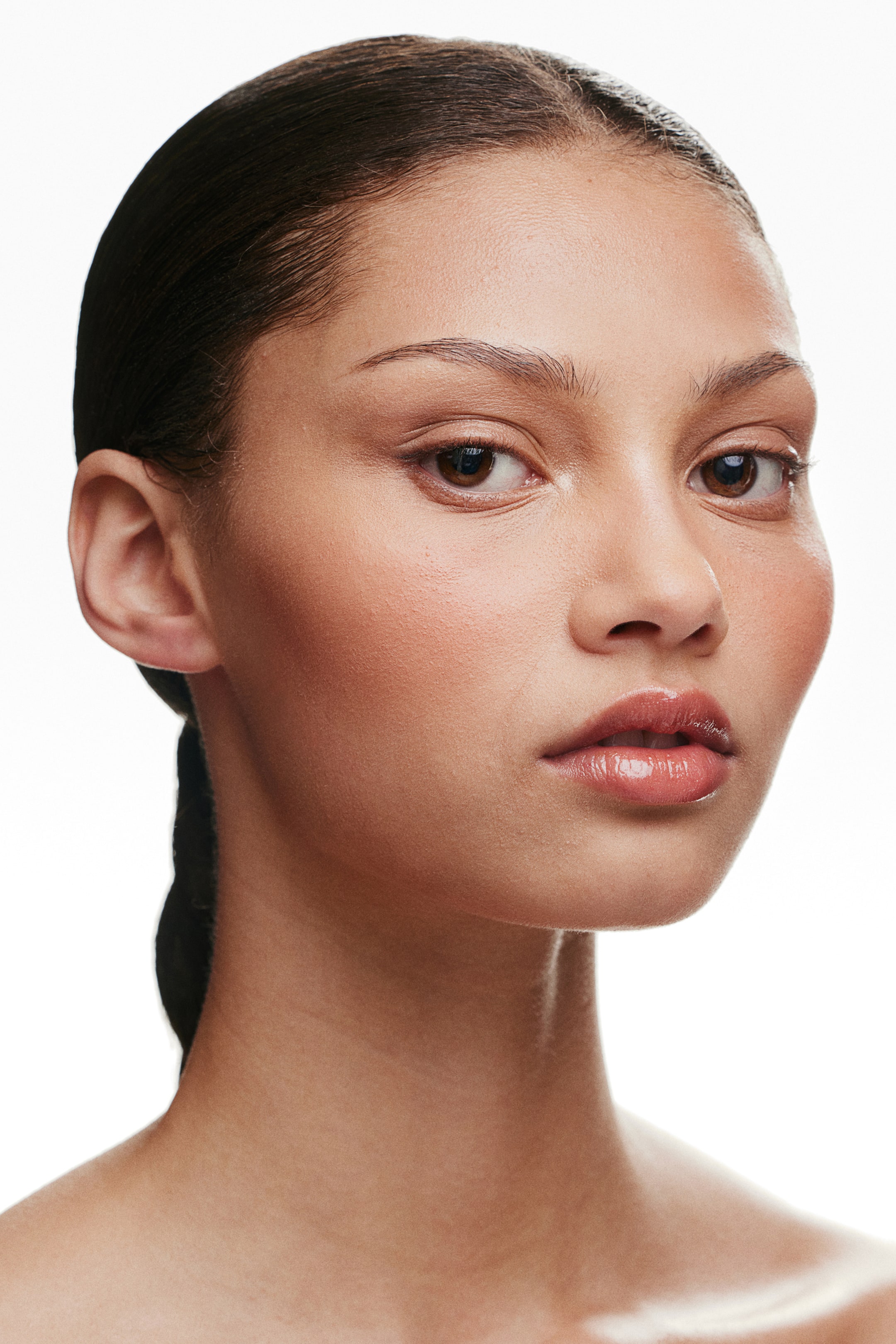 Румяна из прессованной пудры H-M 2090₽