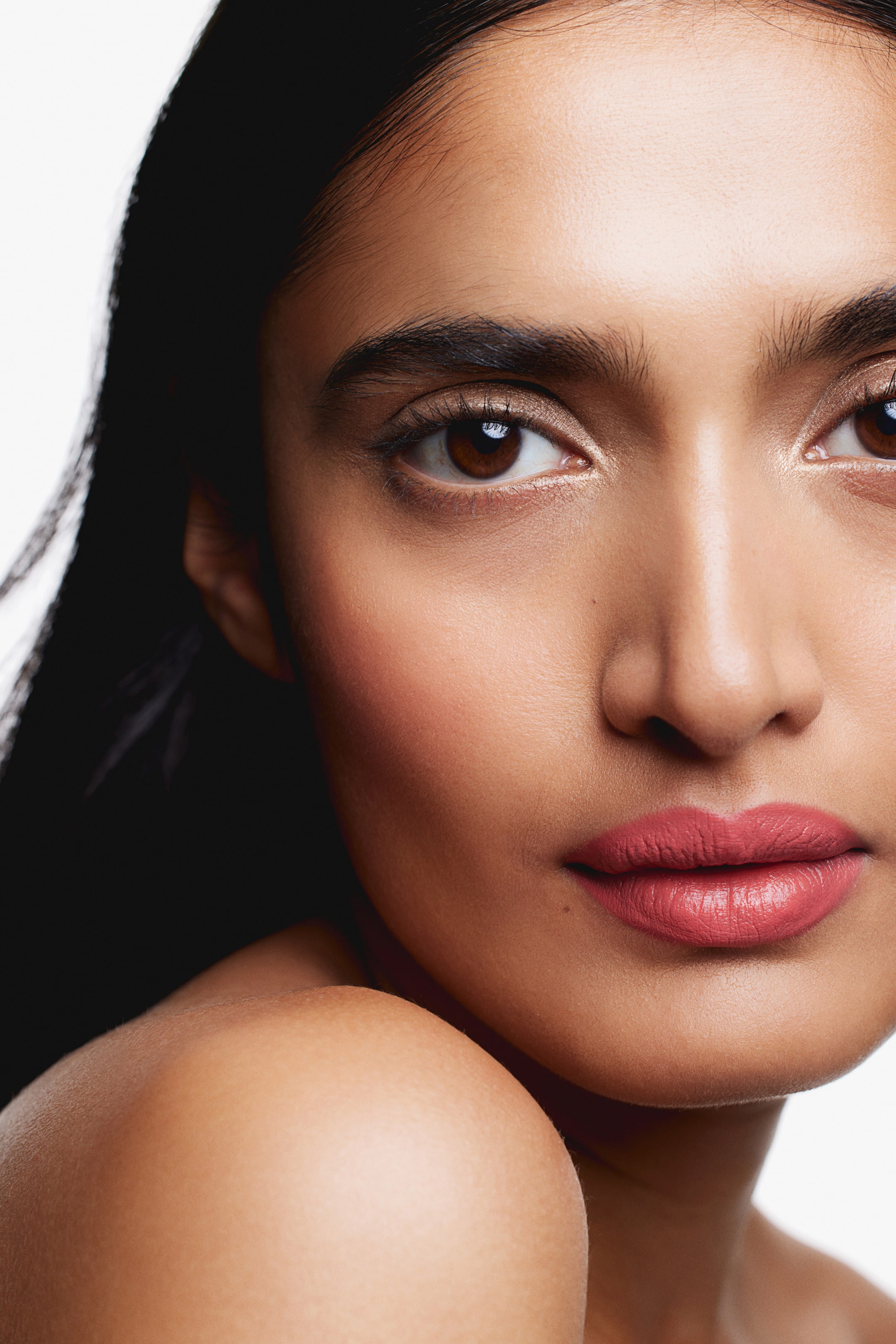 Атласная губная помада H-M 2890₽