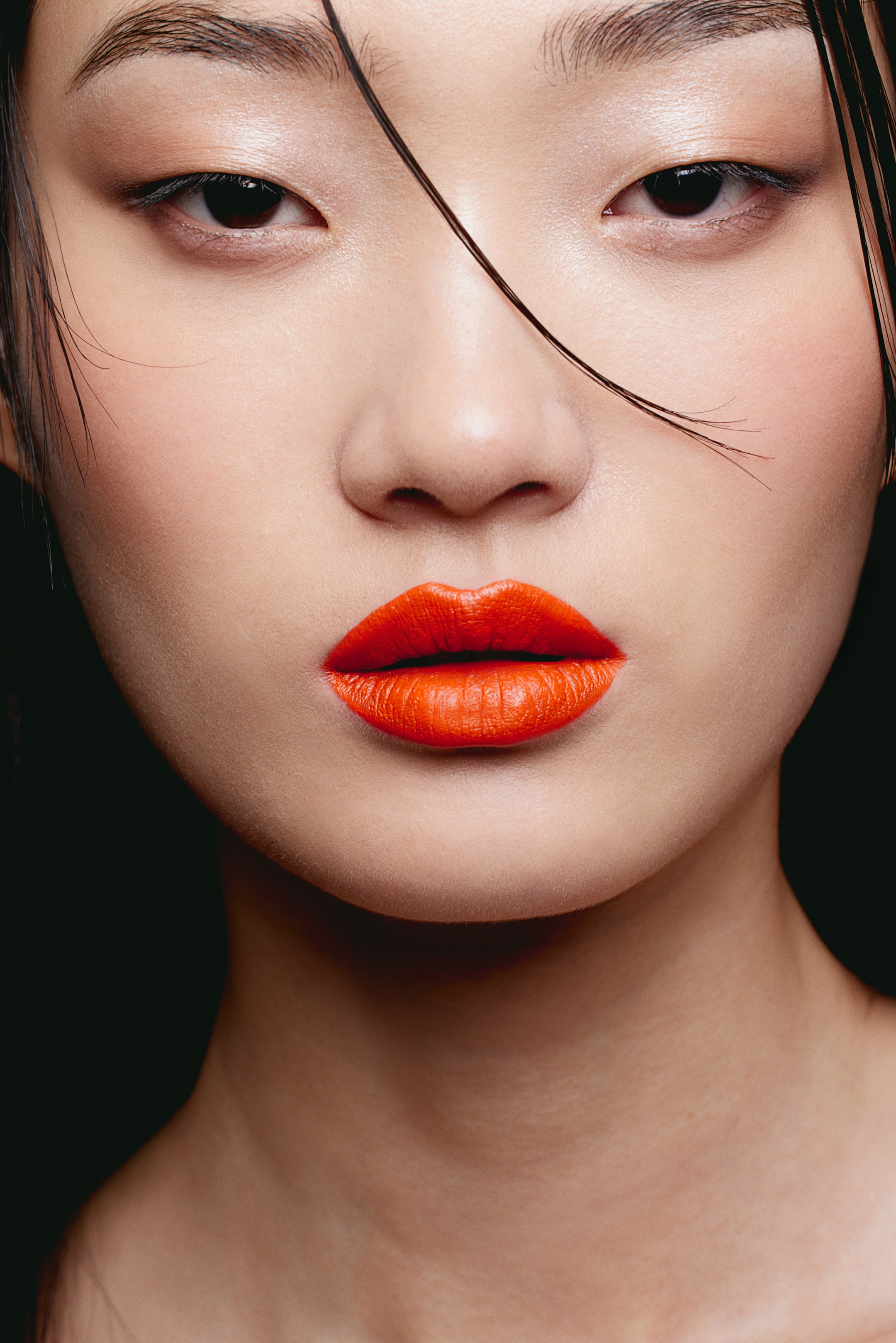 Атласная губная помада H-M 2890₽