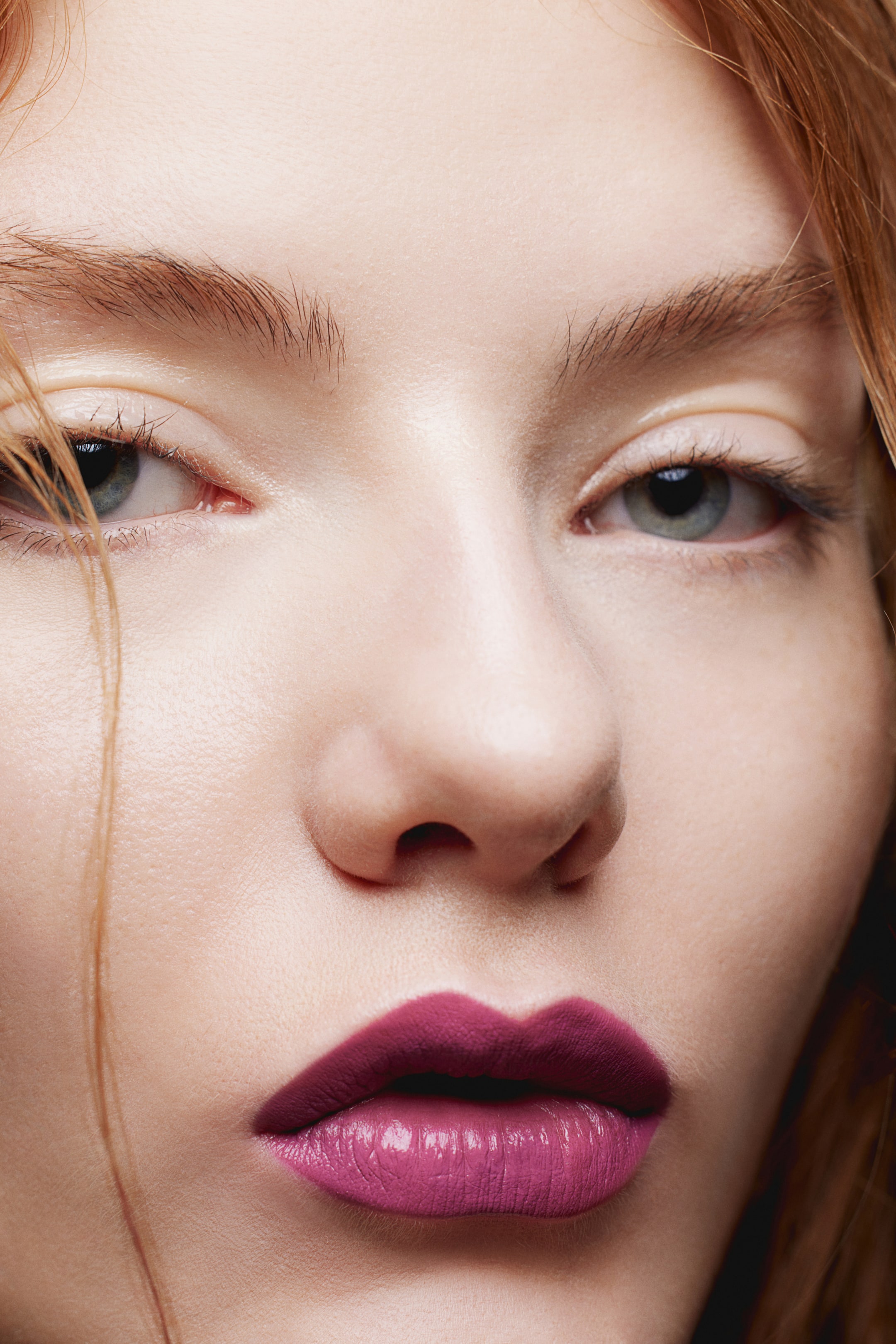 Атласная губная помада H-M 2890₽