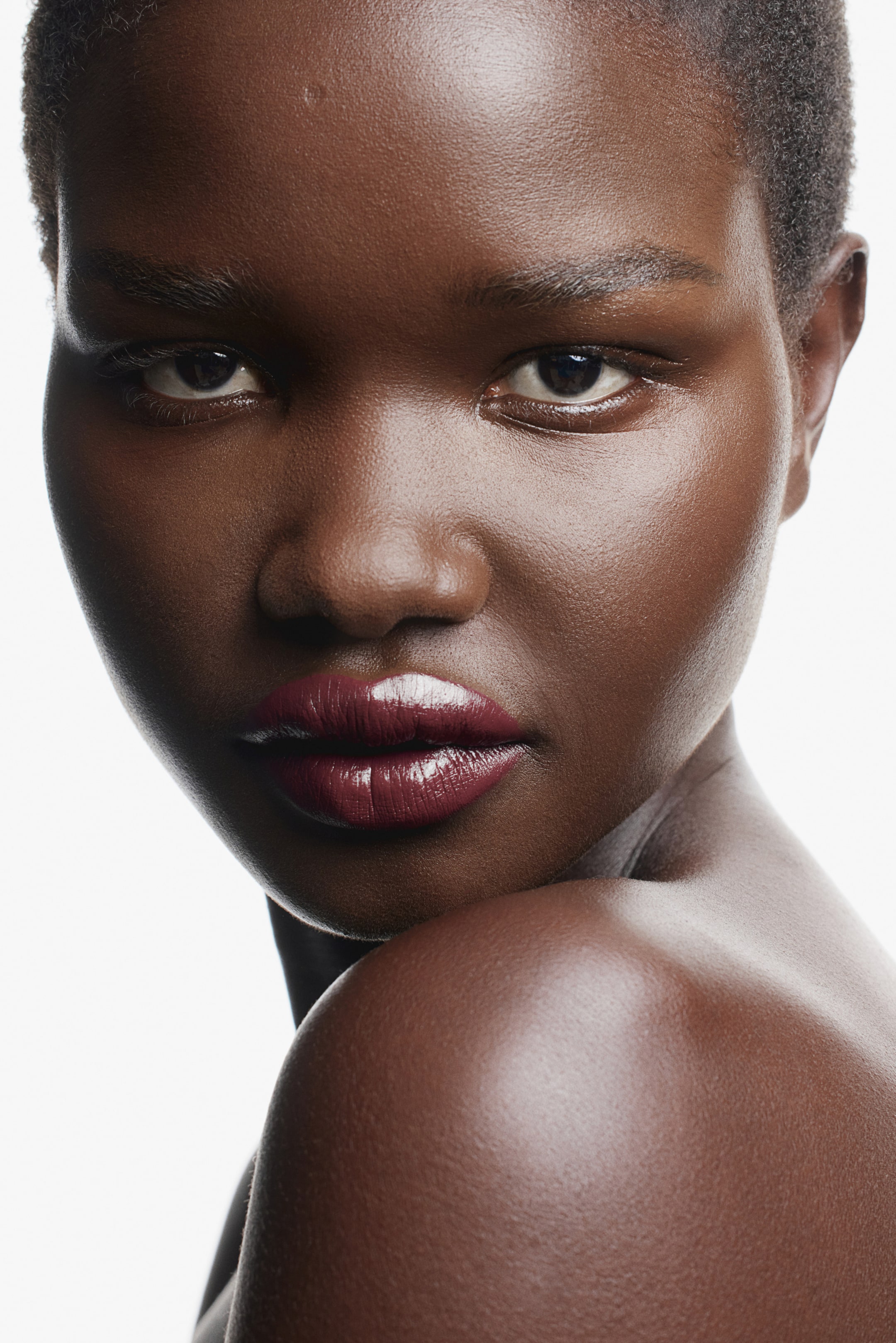 Атласная губная помада H-M 2890₽