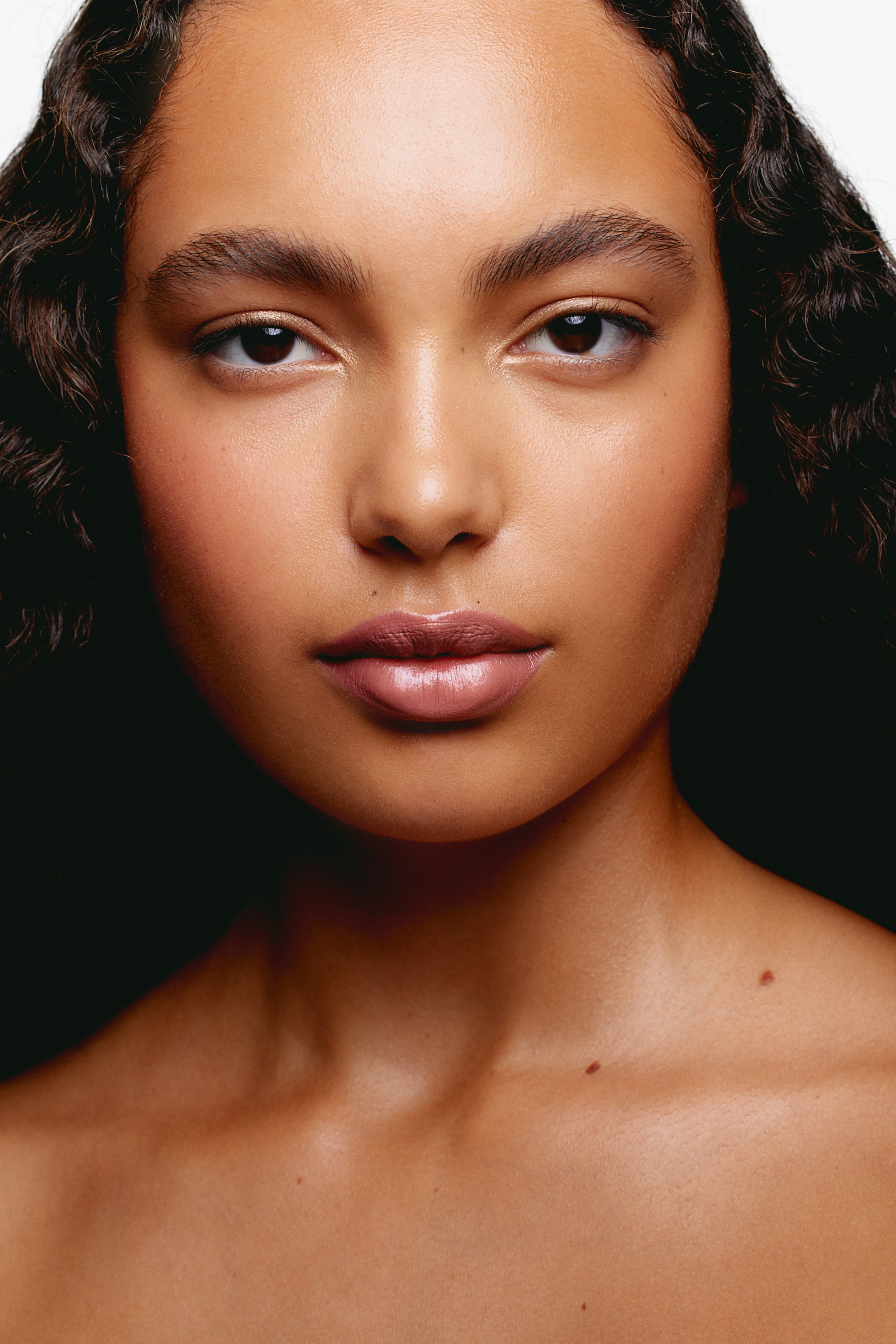 Атласная губная помада H-M 1590₽