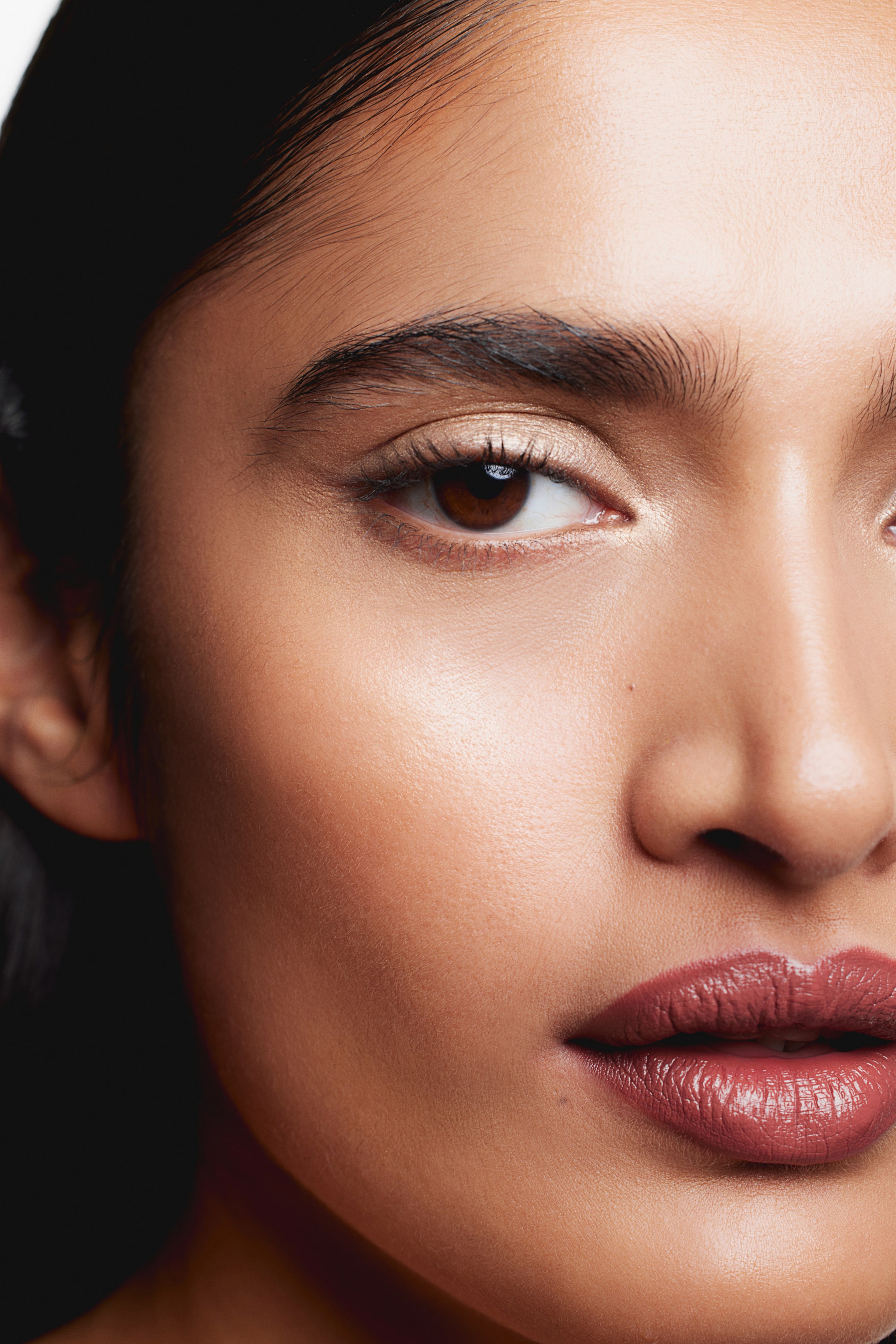 Атласная губная помада H-M 2890₽