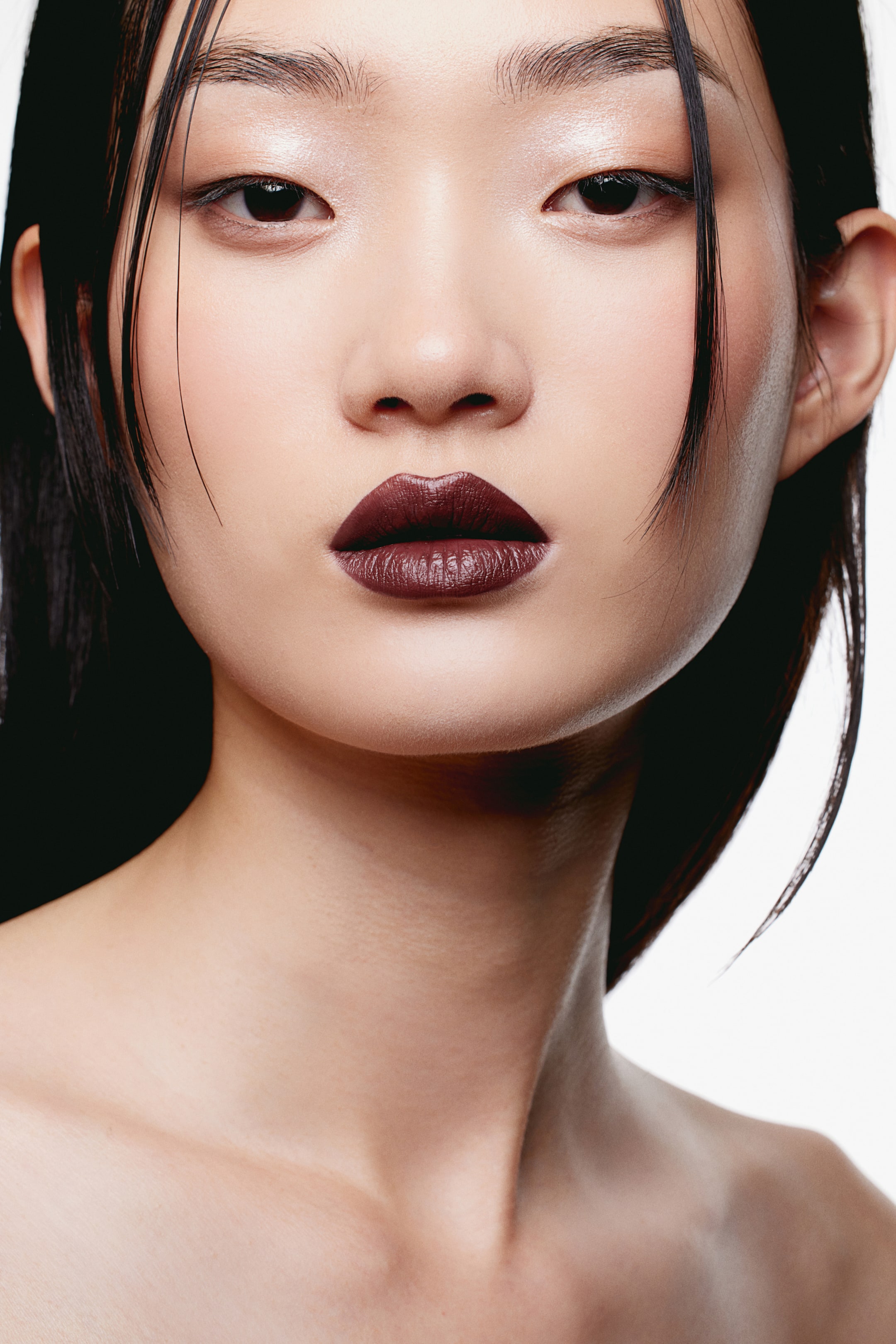 Атласная губная помада H-M 1590₽