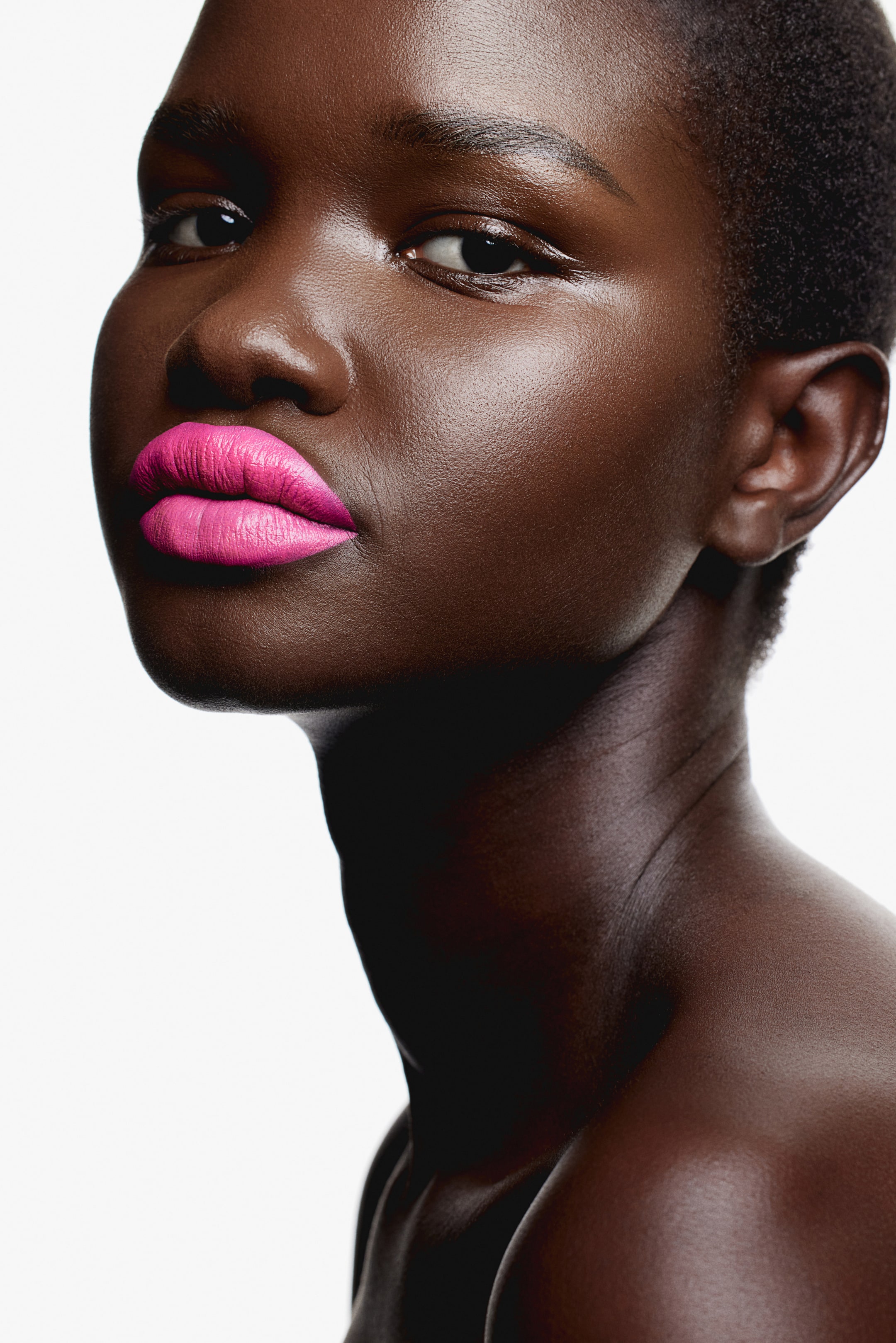 Матовая губная помада H-M 1590₽