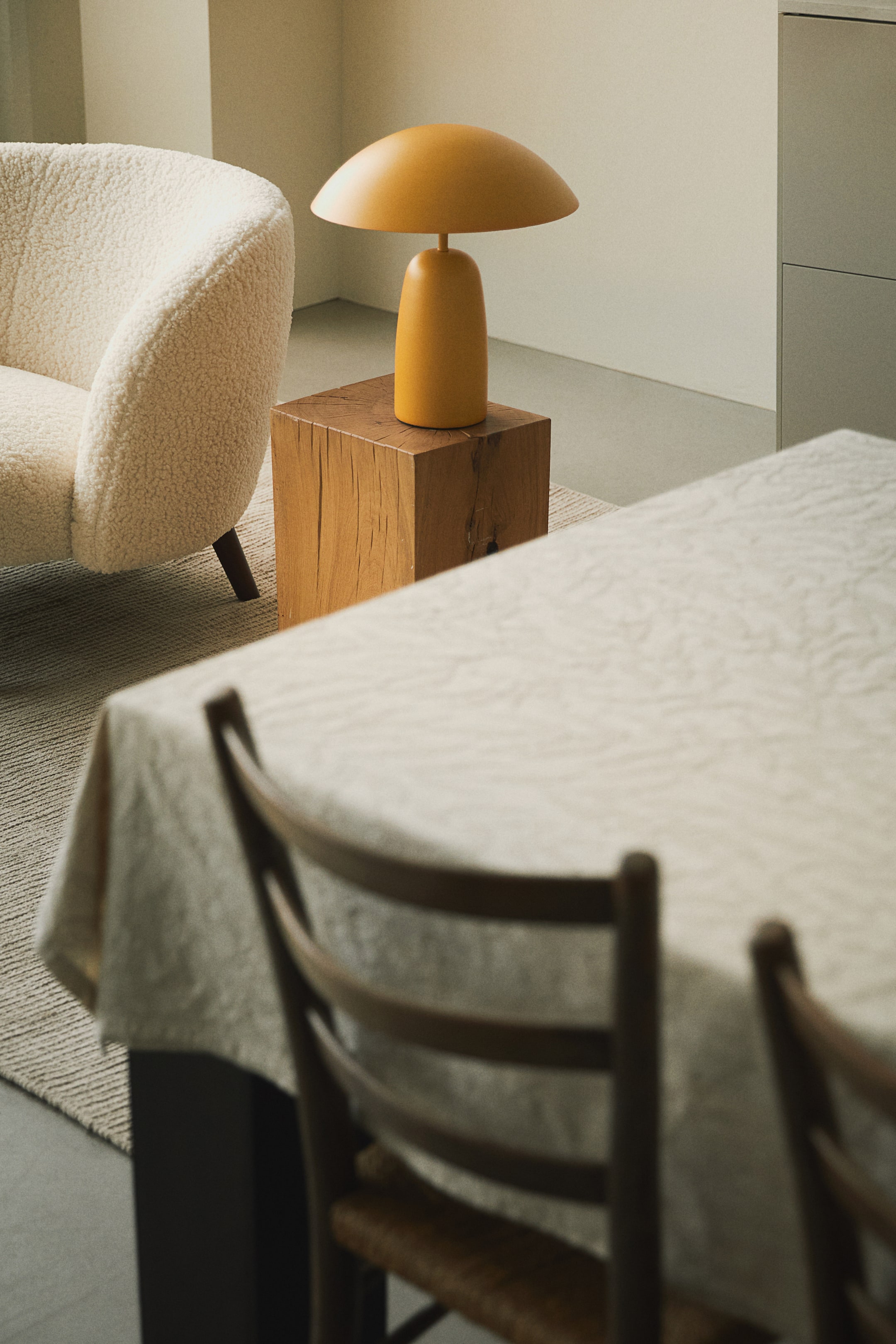 Металлическая настольная лампа H-M 15290₽