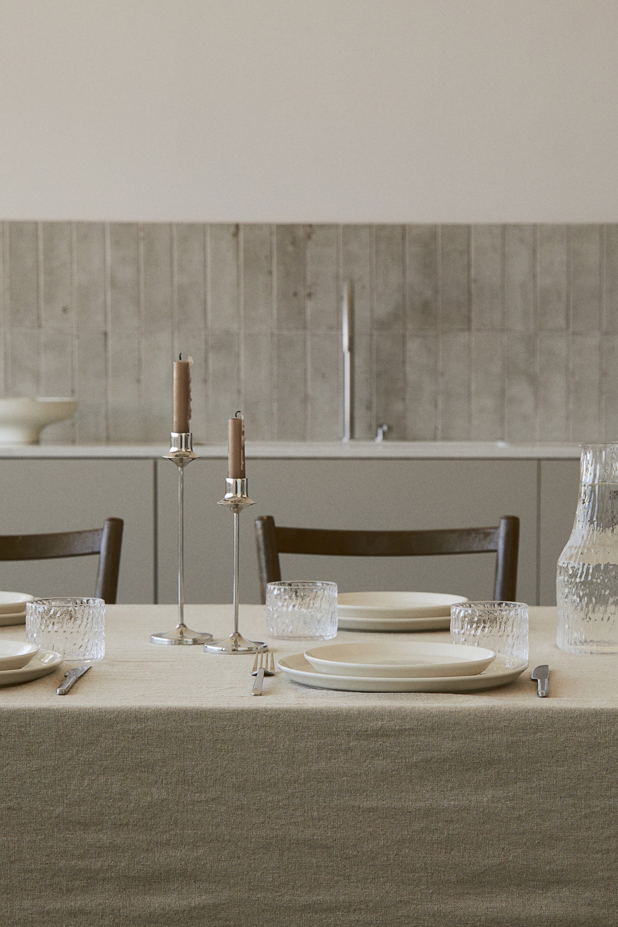 Скатерть из льняной ткани H-M 10490₽