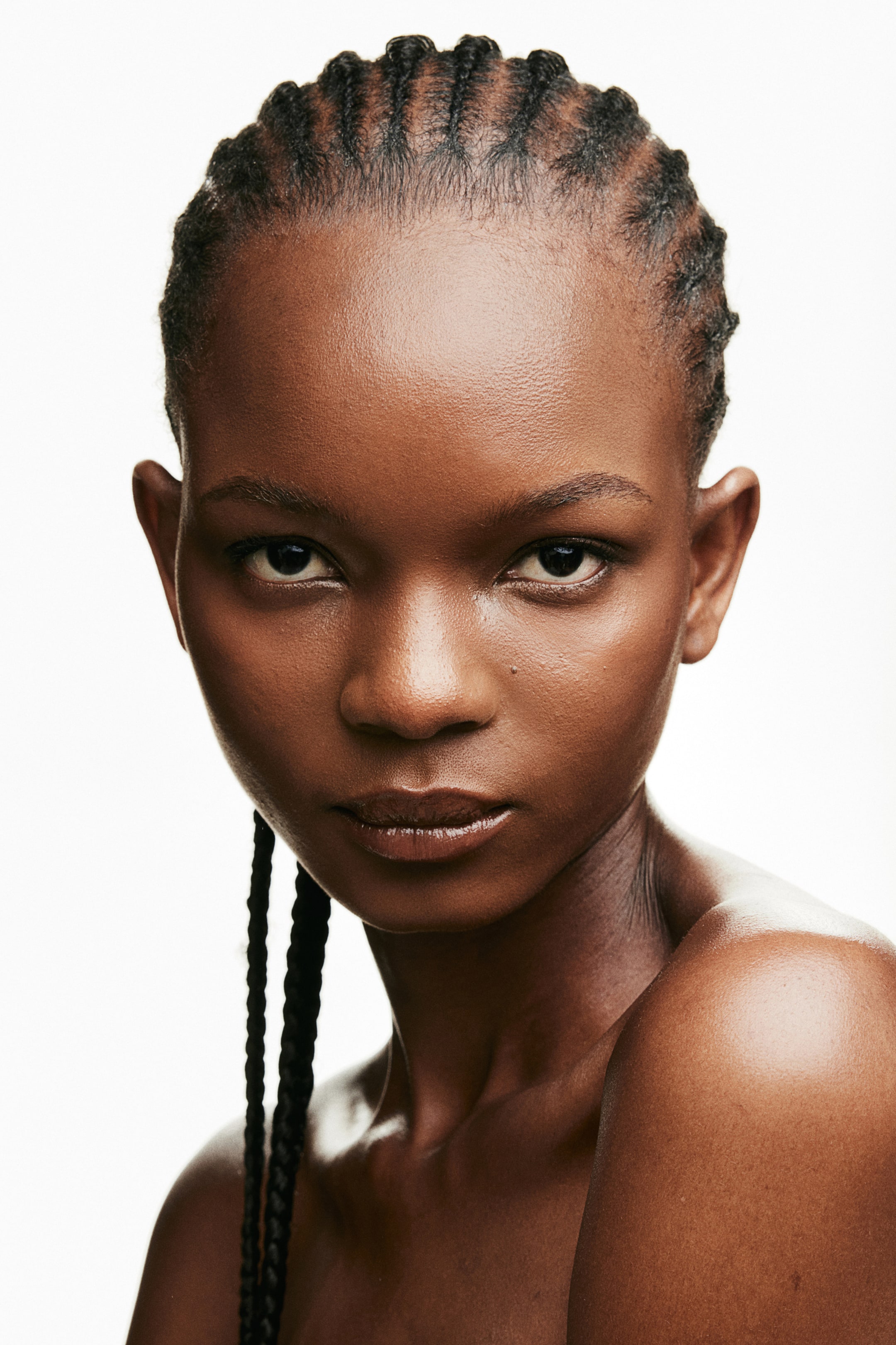 Тональный крем для улучшения состояния кожи от H-M