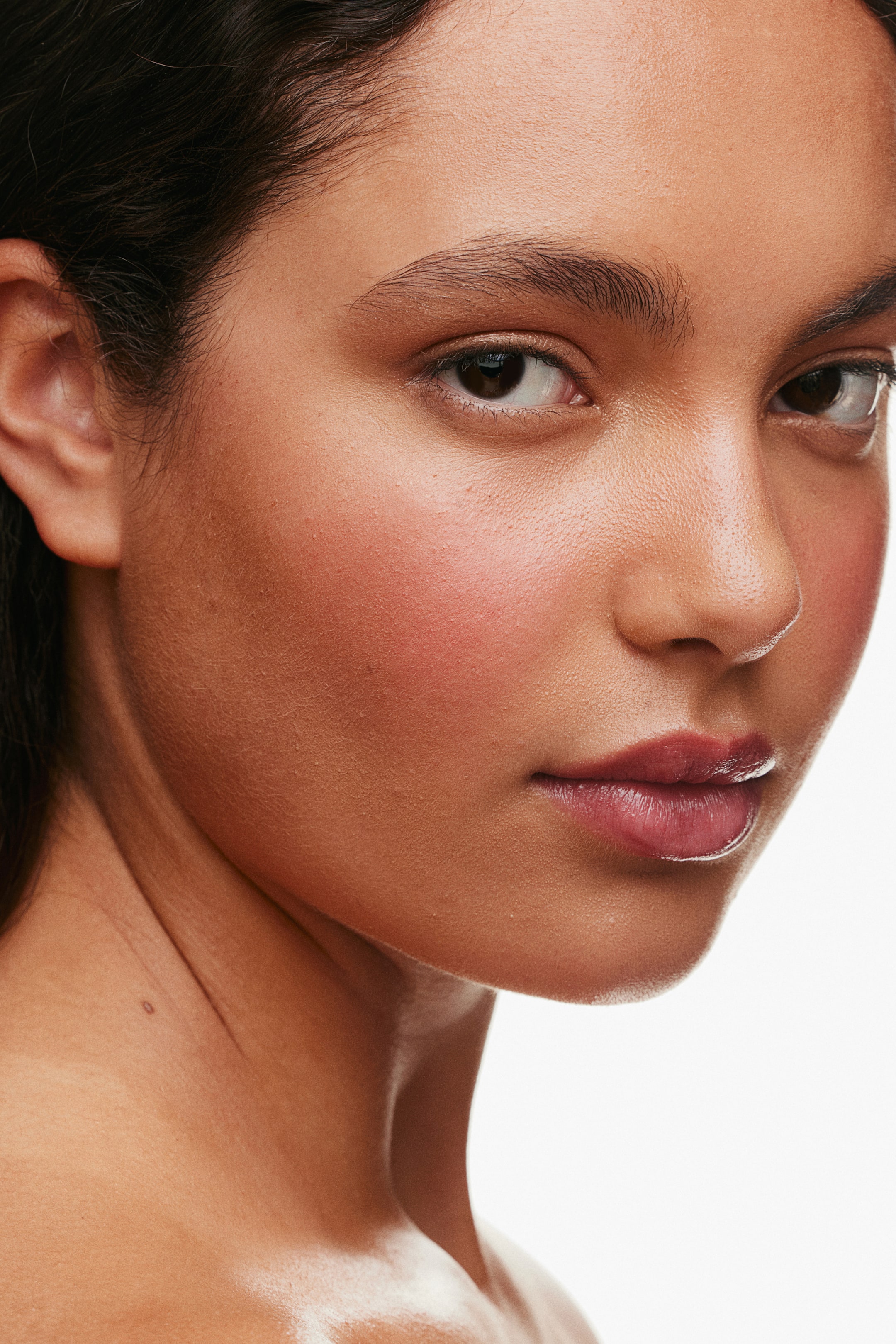 Прозрачная пудра H-M Sheer Perfecting Powder 2890₽