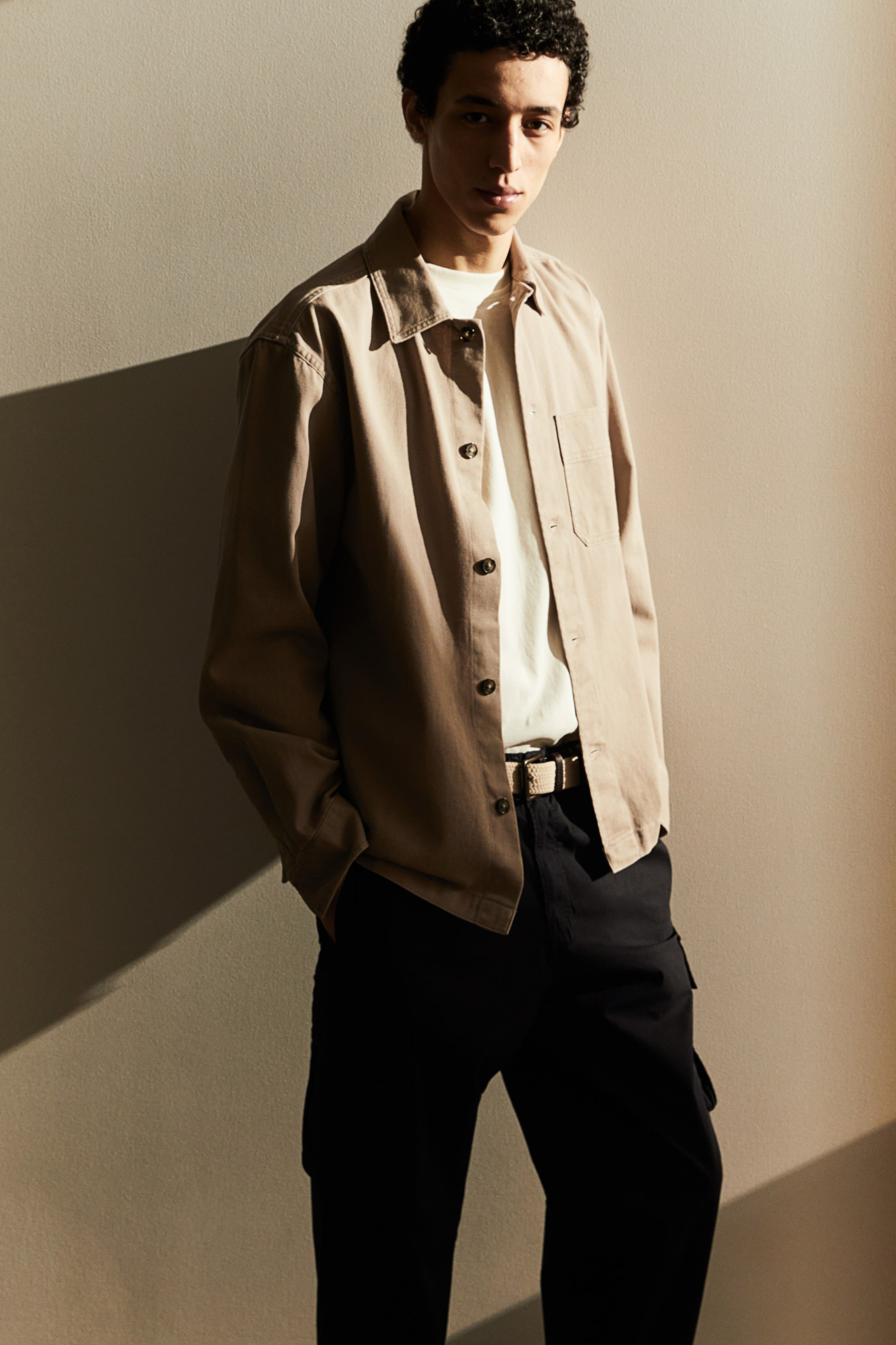 Брюки-карго обычного покроя от H-M 9590₽