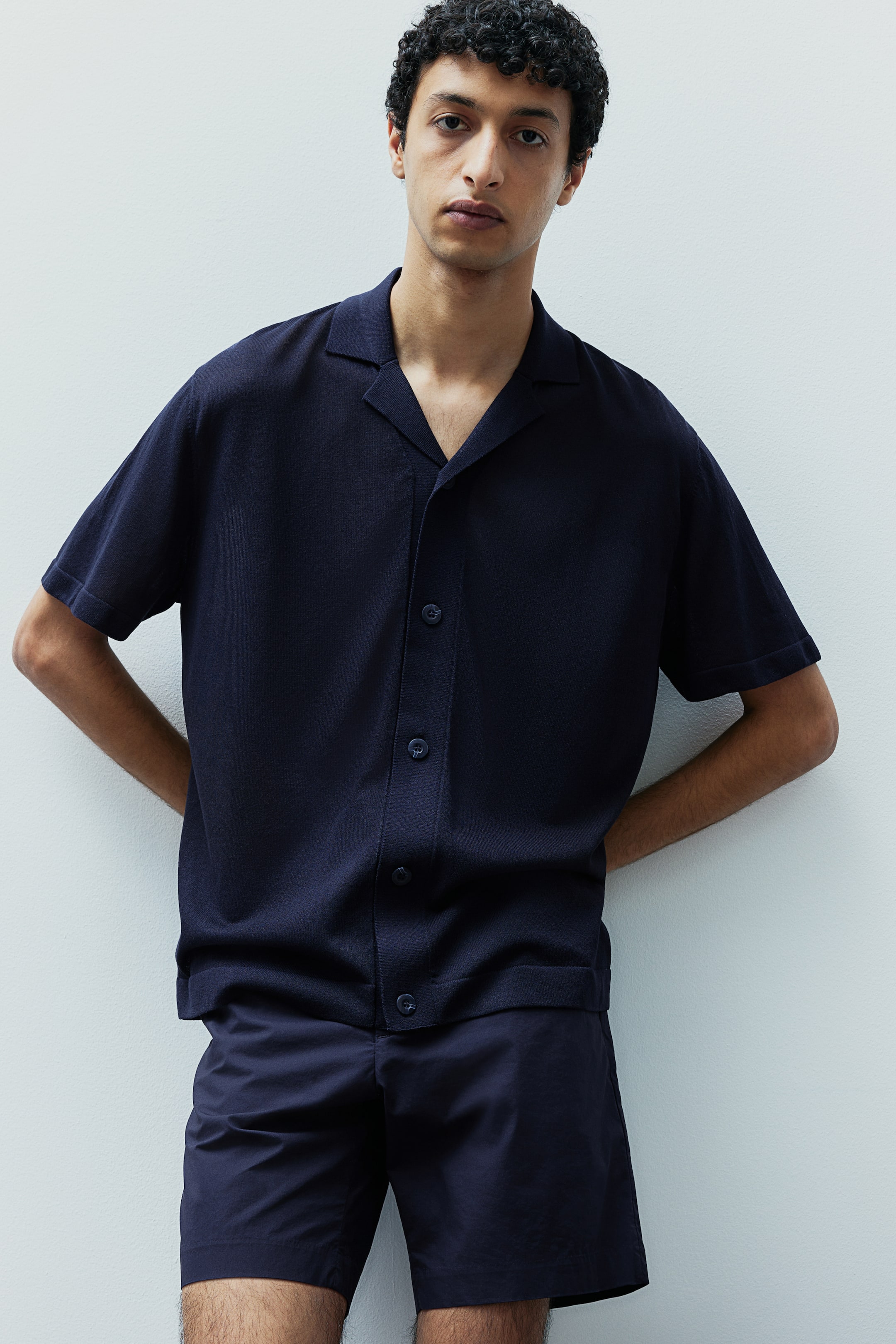 Трикотажная курортная рубашка H-M обычного кроя 9590₽