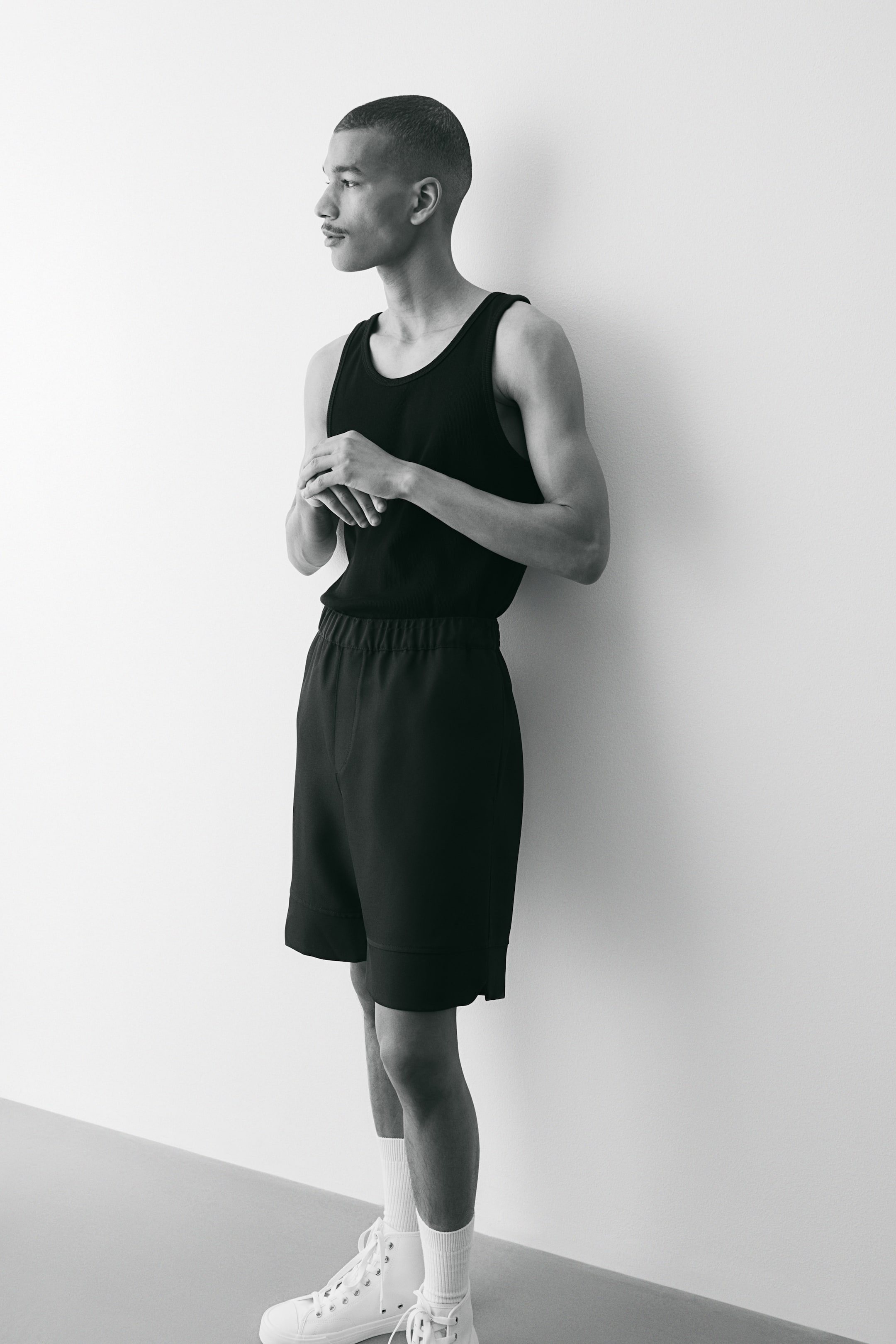 Шорты свободного кроя длиной до колен от H-M 3990₽