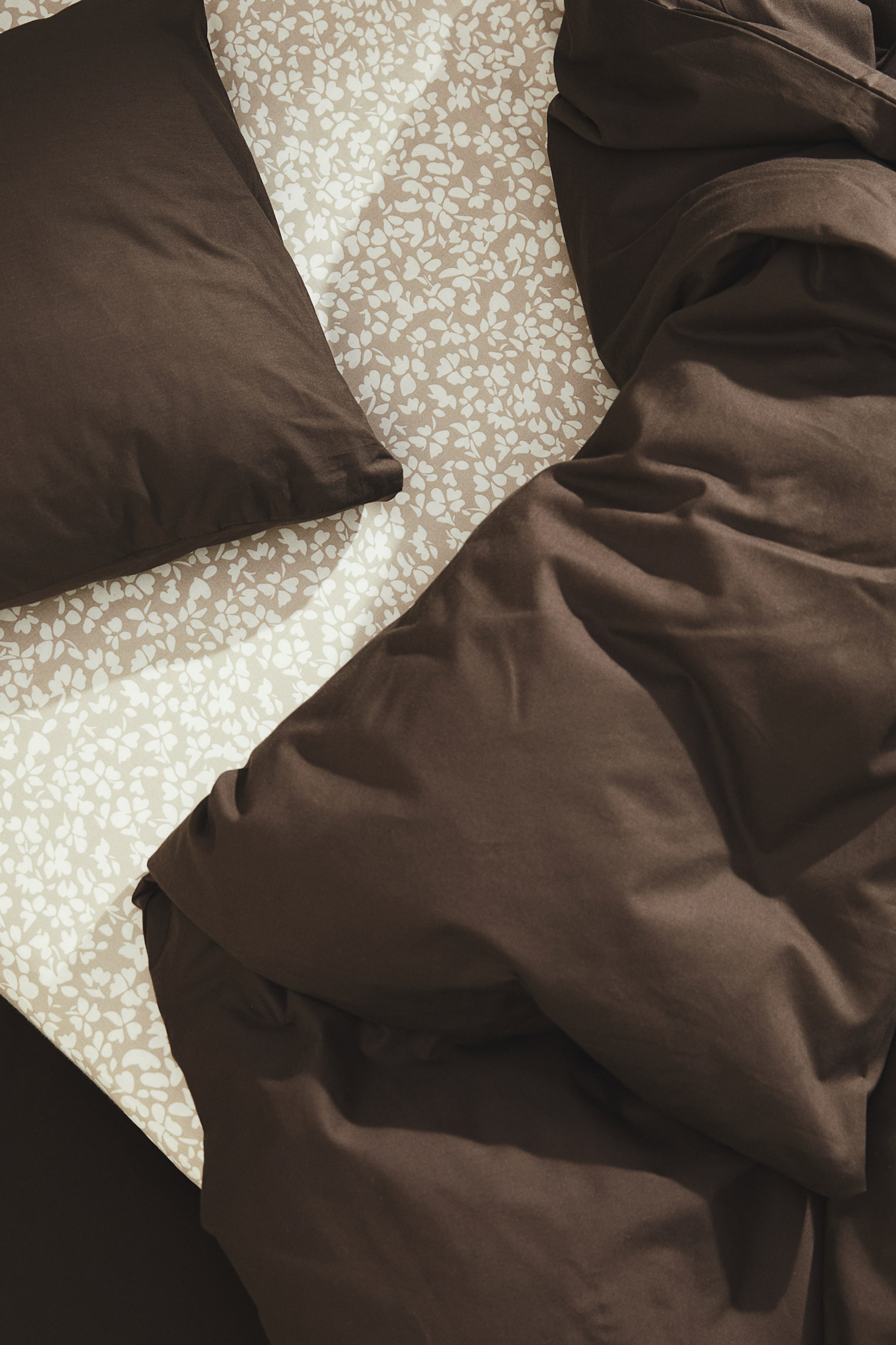 Простыня из хлопка H-M Queen в обтяжку 6690₽