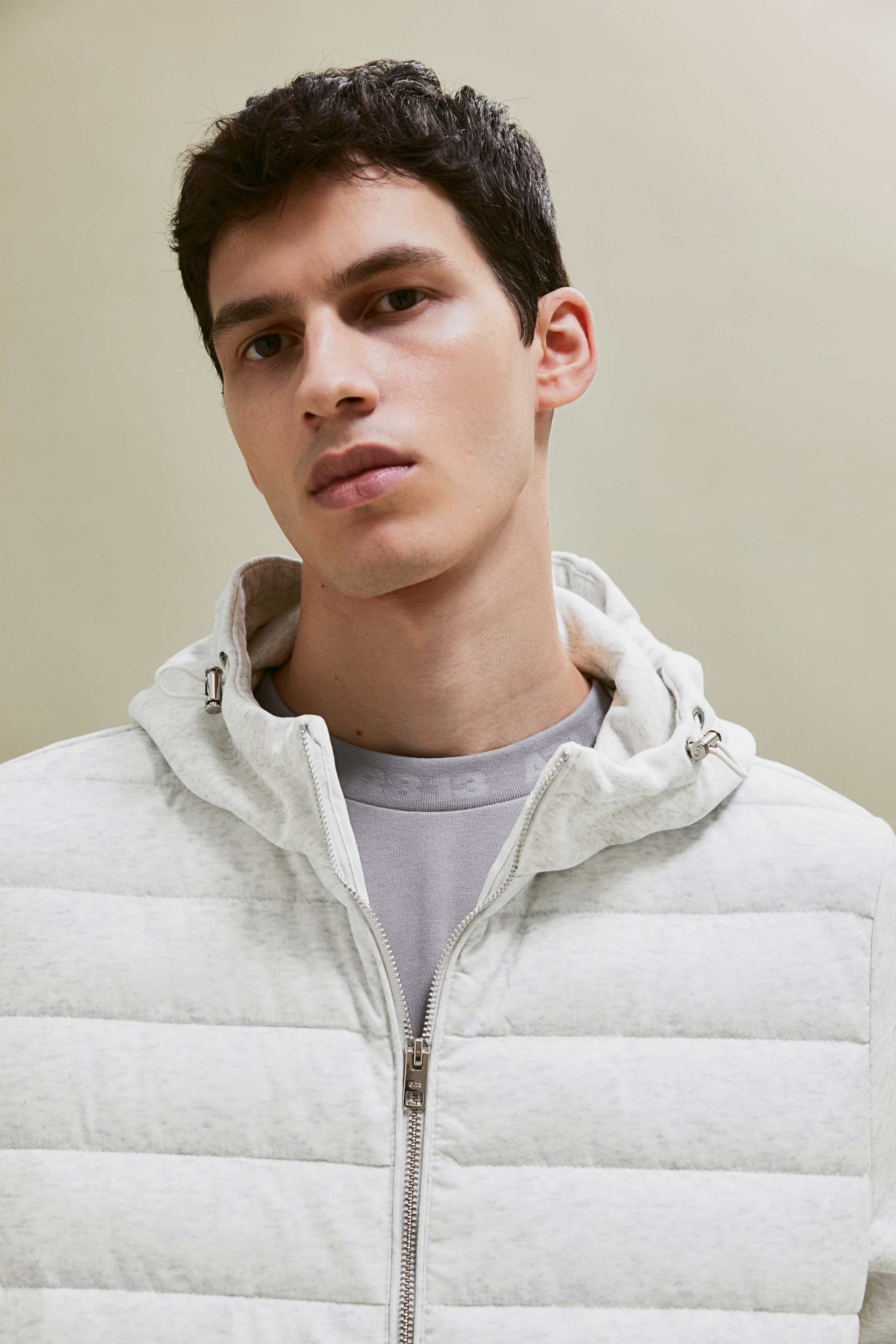 Гибридная куртка H-M обычного кроя 7690₽