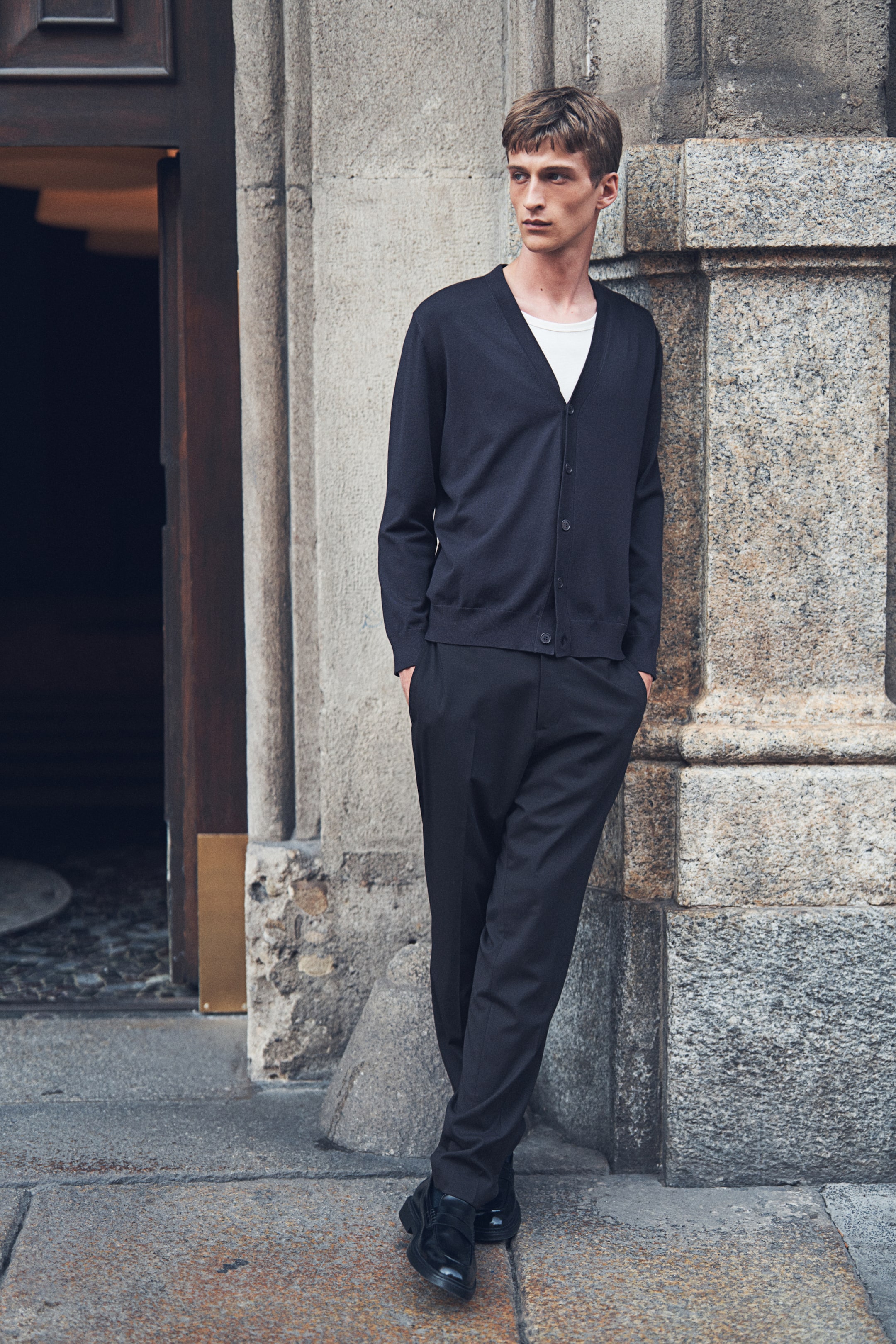 Кардиган тонкой вязки обычного кроя от H-M 6690₽