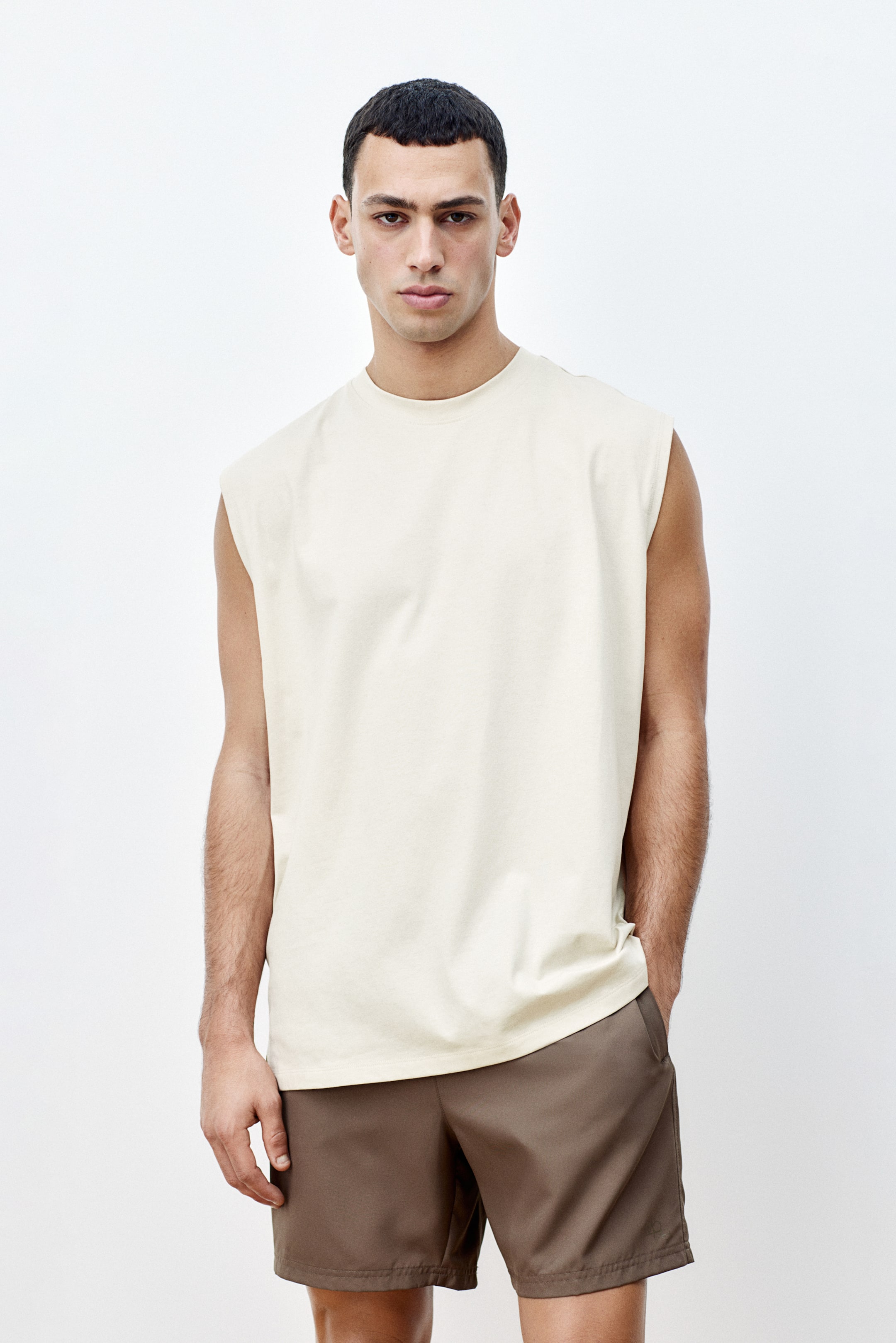 Спортивная майка H-M DryMove 2890₽