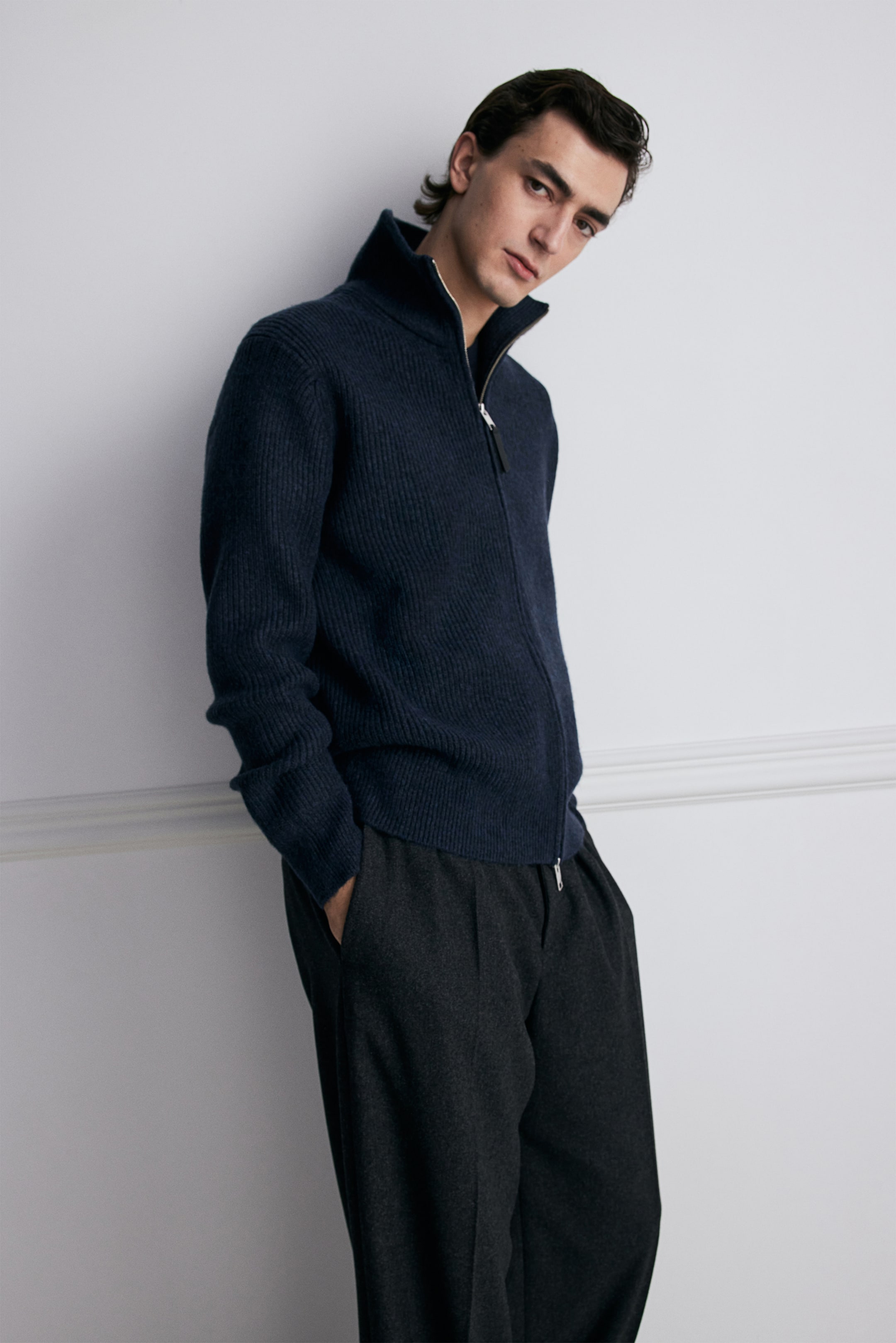 Кардиган из трикотажа в рубчик обычного кроя от H-M 9590₽