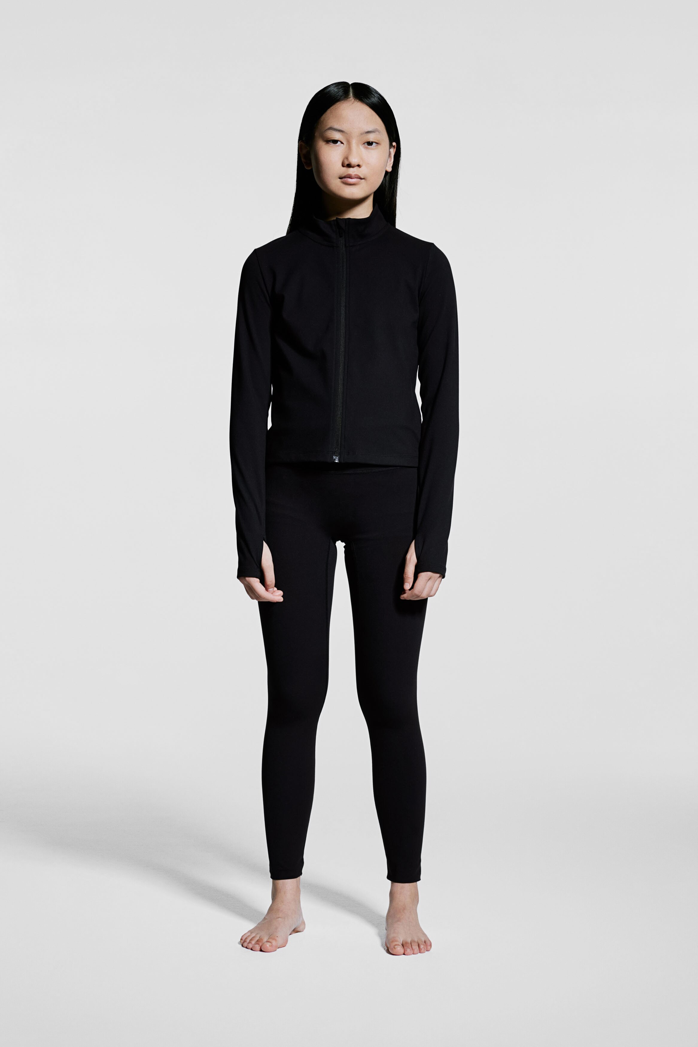 Спортивные леггинсы H&M из коллекции SoftMove