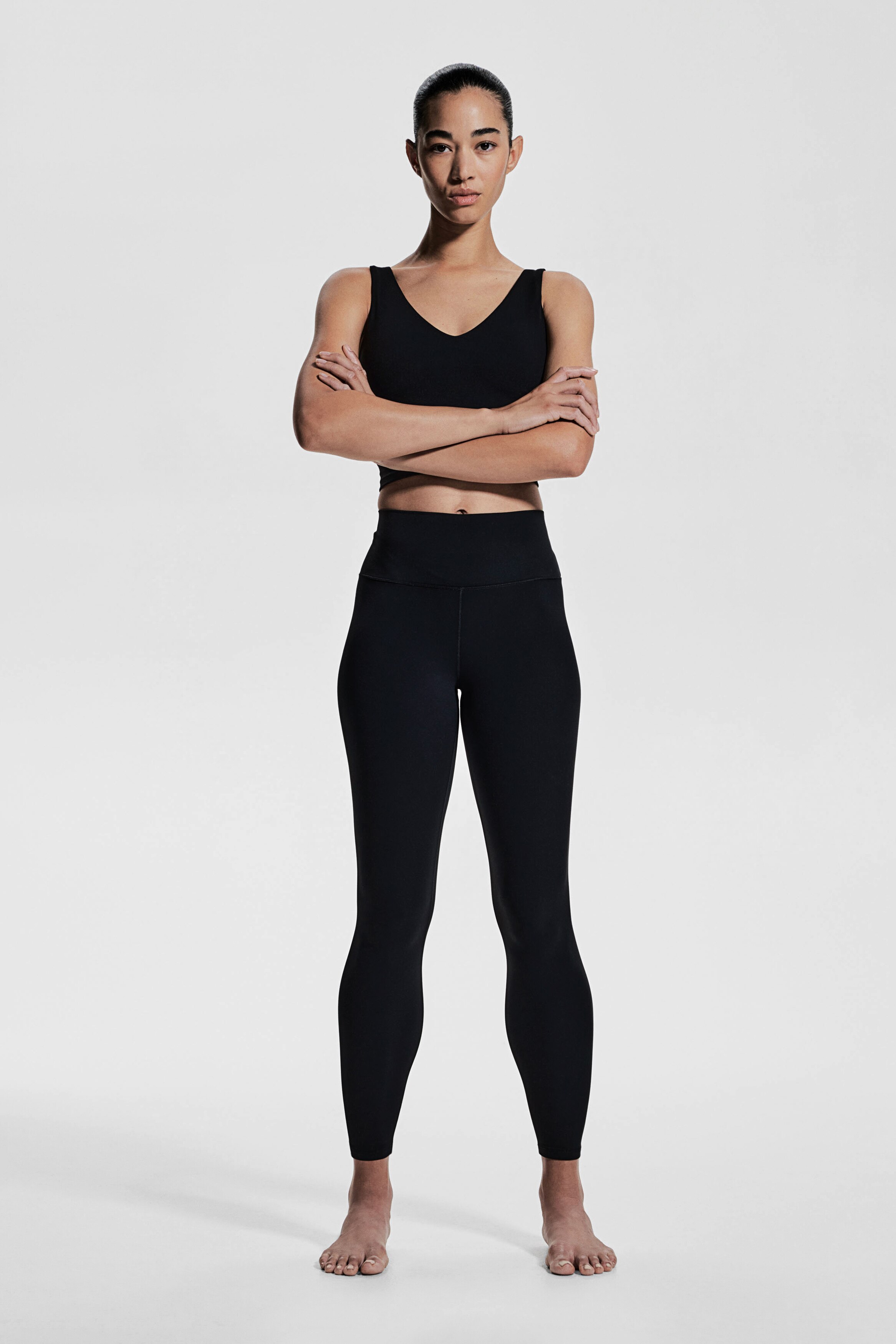 Леггинсы для йоги длиной до щиколоток от H&M с лайкрой SoftMove