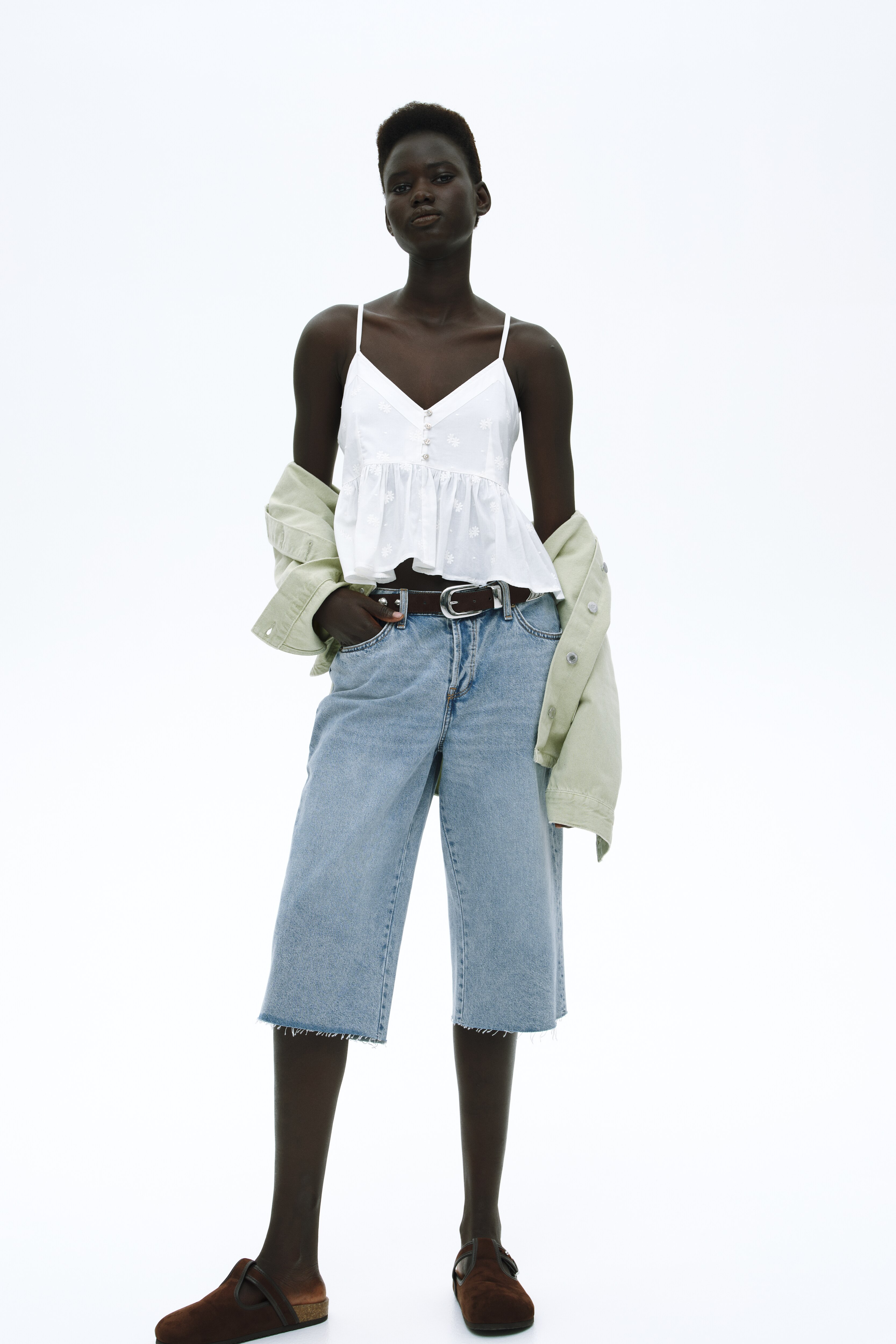 Джинсовые шорты H&M с заниженной длиной до колена