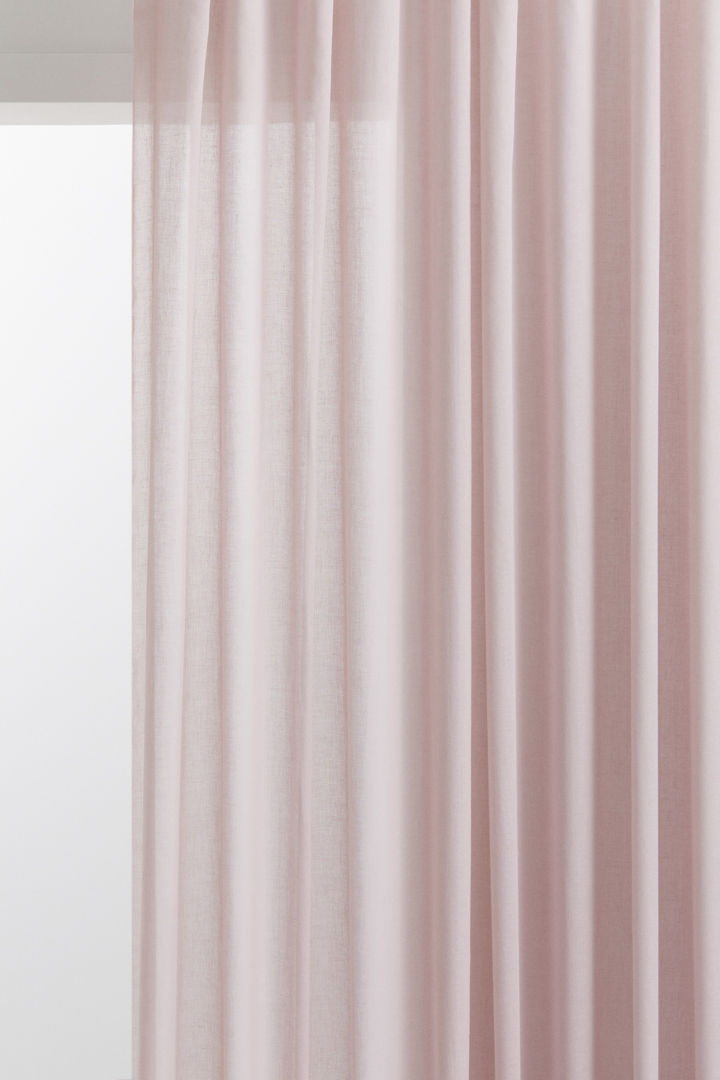 Dusty pink