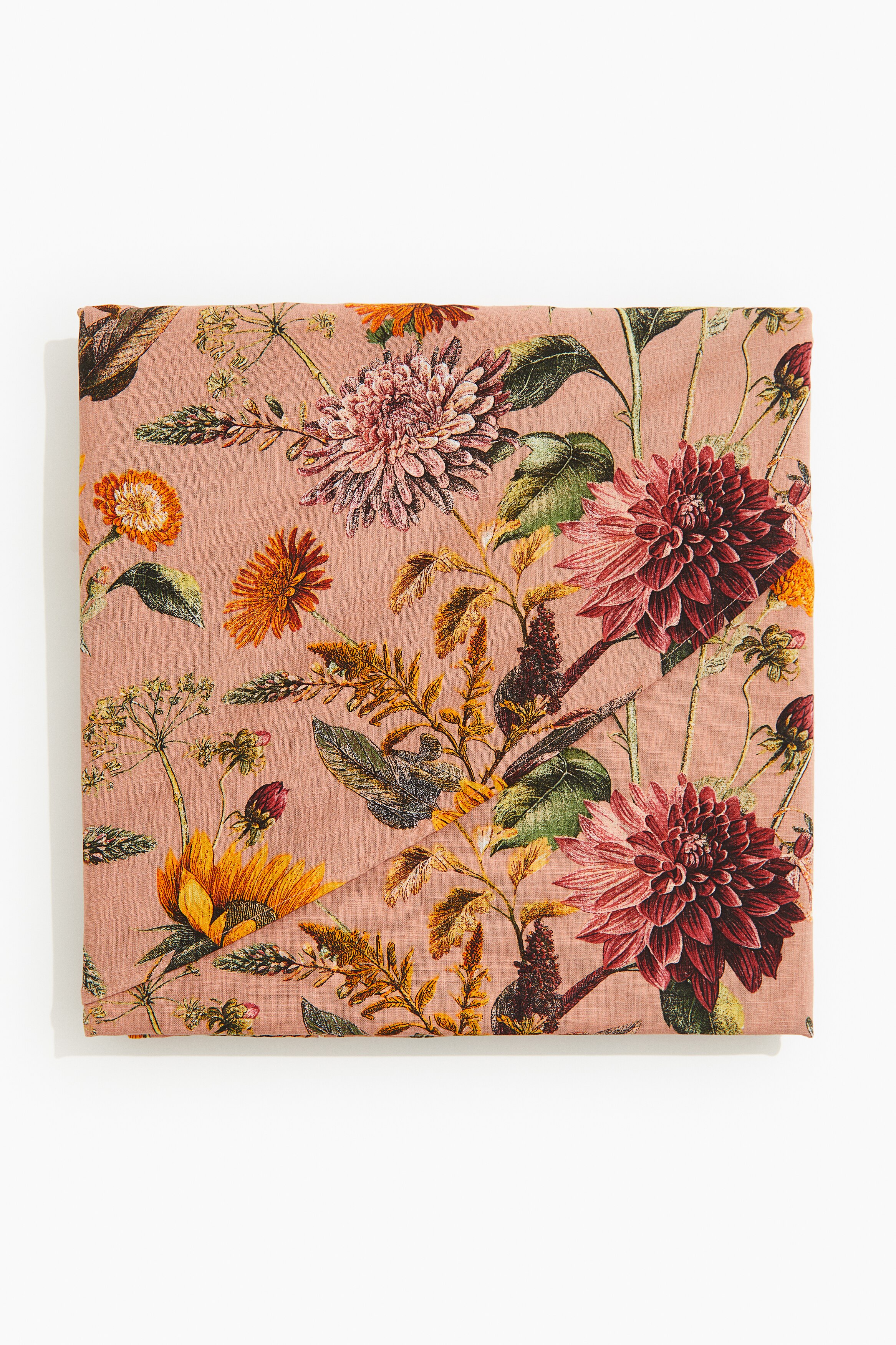 Скатерть с рисунком от H-M 6690₽