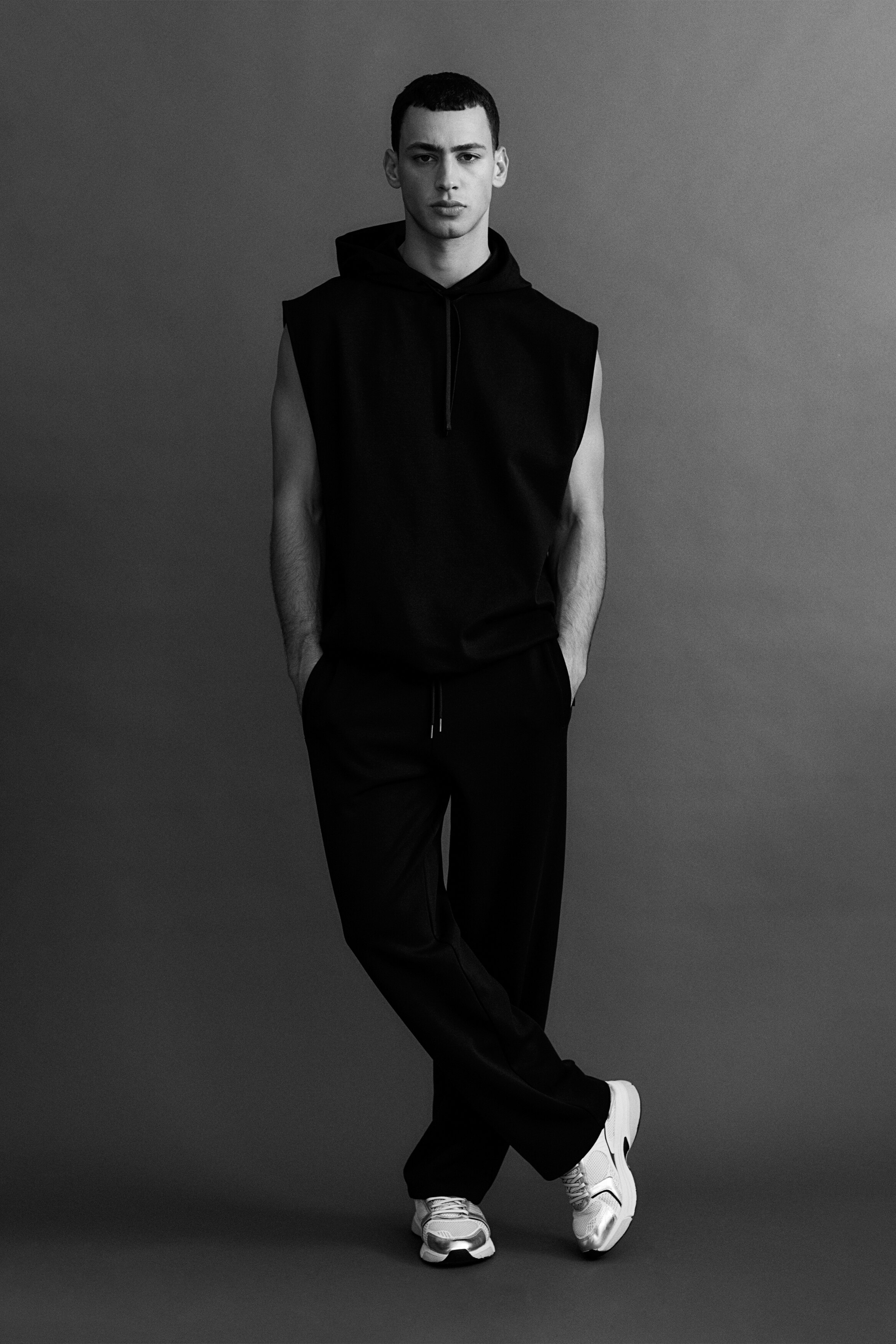 Спортивные джоггеры H-M Regular Fit для бега трусцой 7590₽