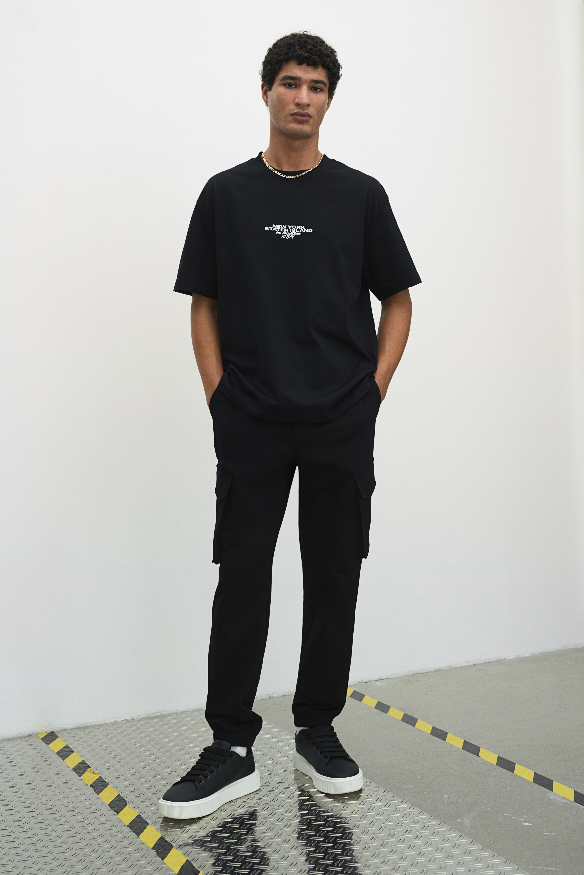 Джоггеры H&M Slim Fit Cargo для бега трусцой