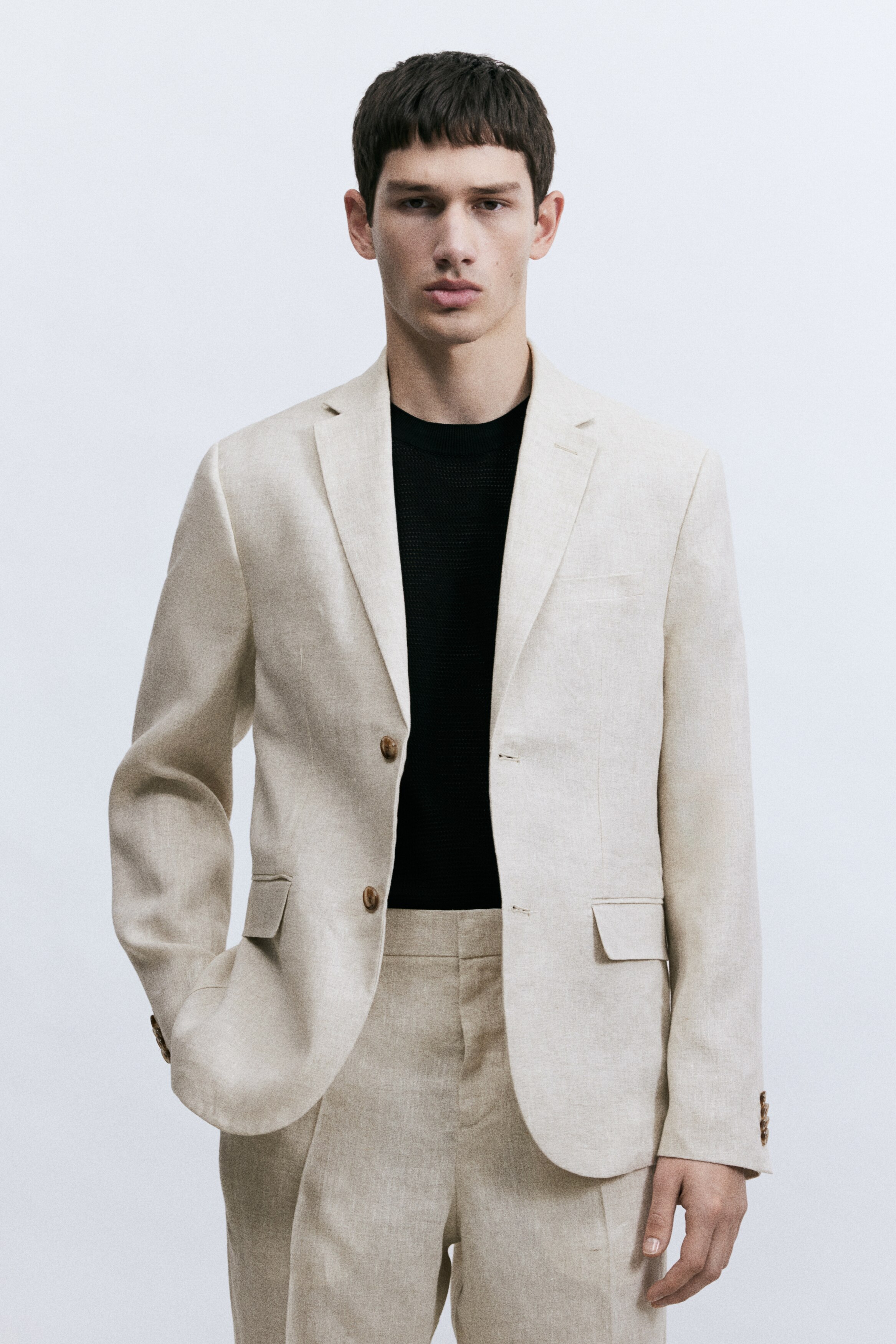Облегающий льняной пиджак H&M