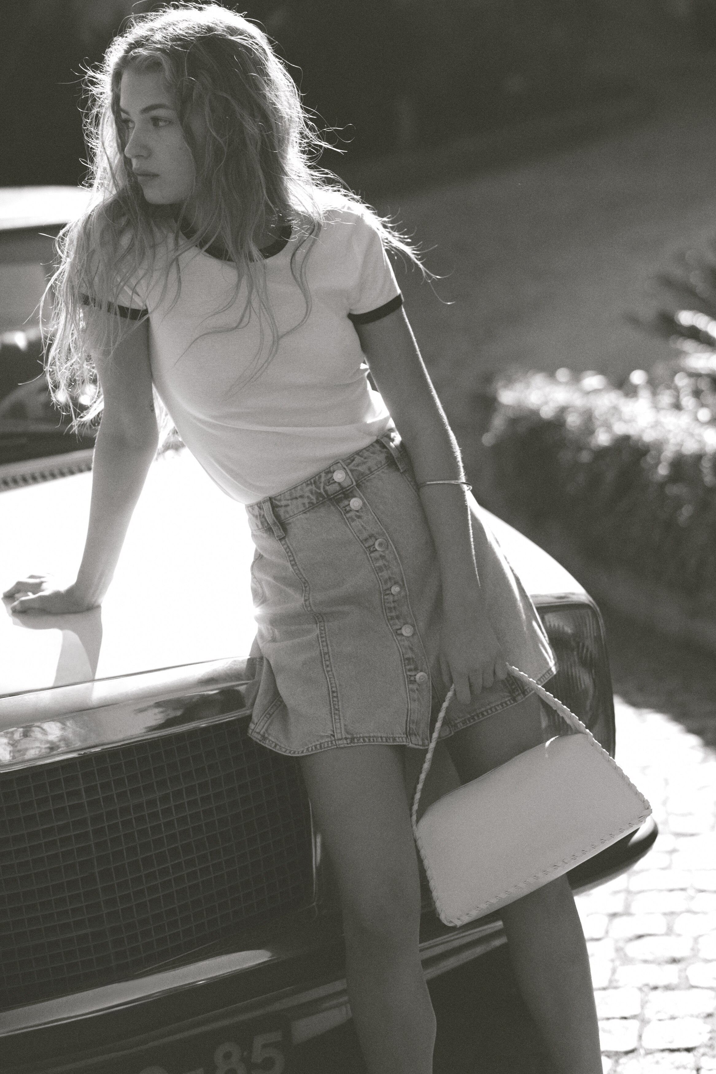 Сумка через плечо с переплетенными деталями от H-M 6690₽