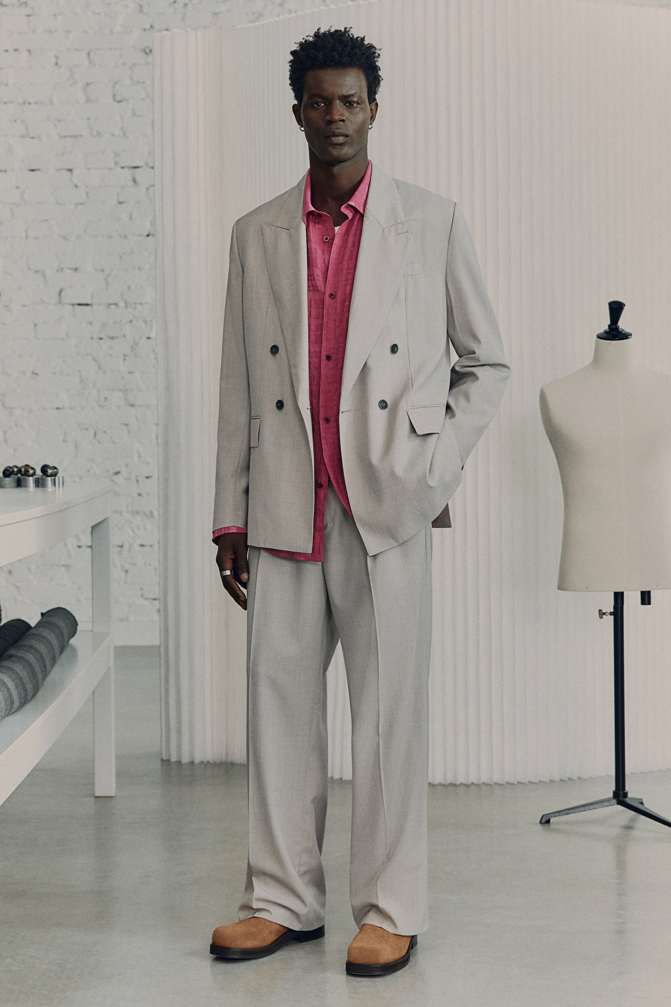 Двубортный пиджак из смесовой шерсти H-M 37890₽