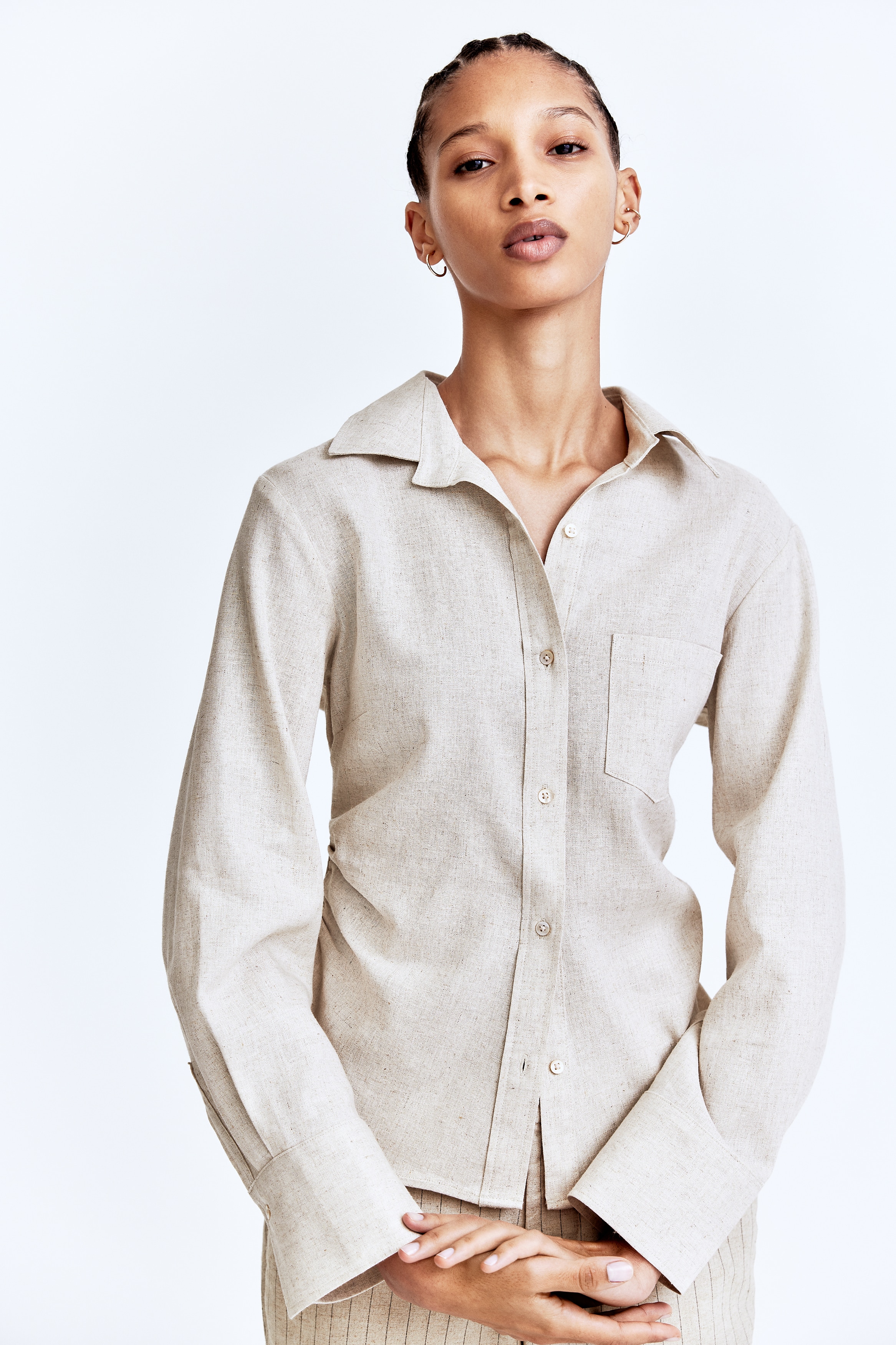 Рубашка из льняной смеси со сборками от H&M