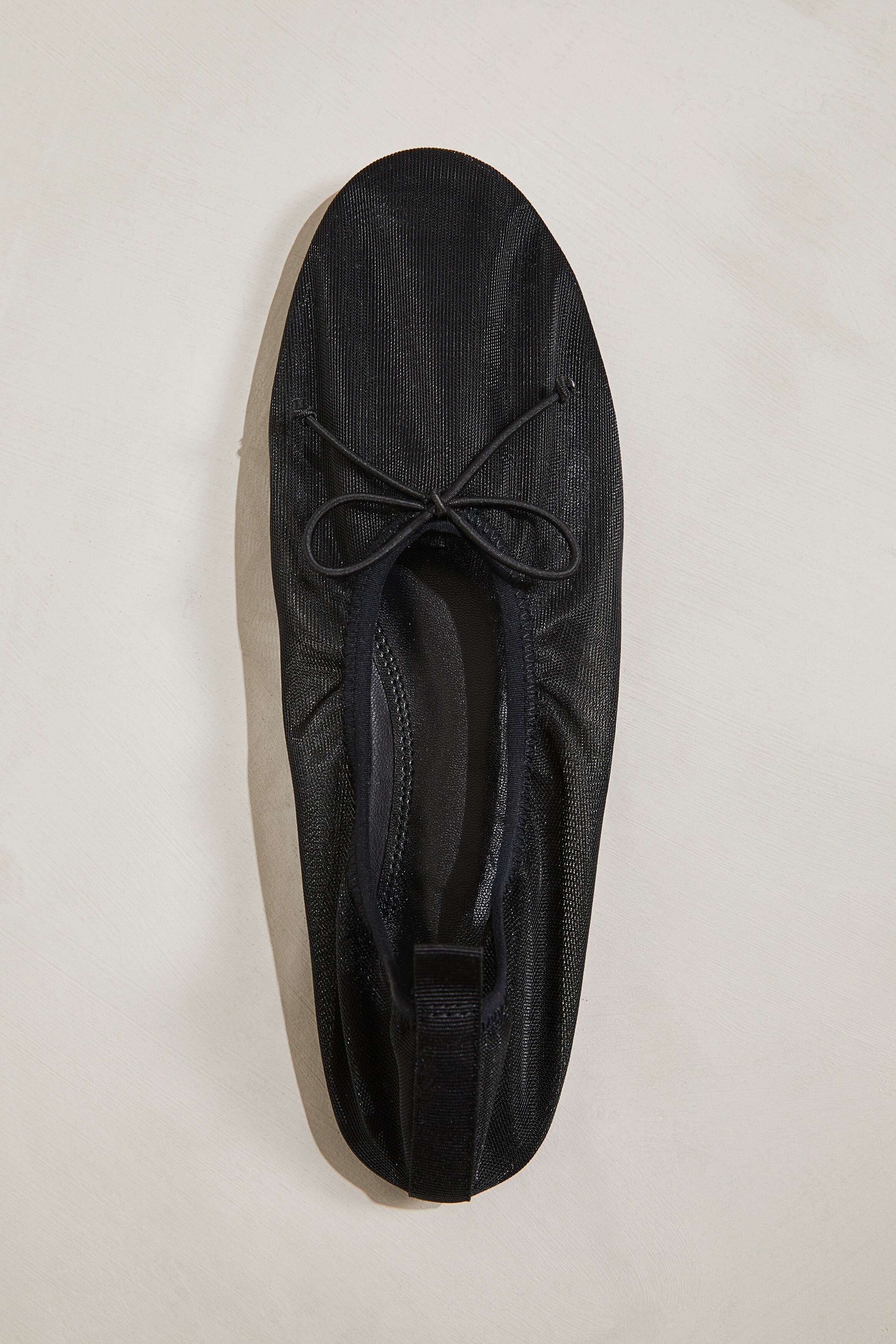 Сетчатые балетки H-M на плоской подошве 5690₽