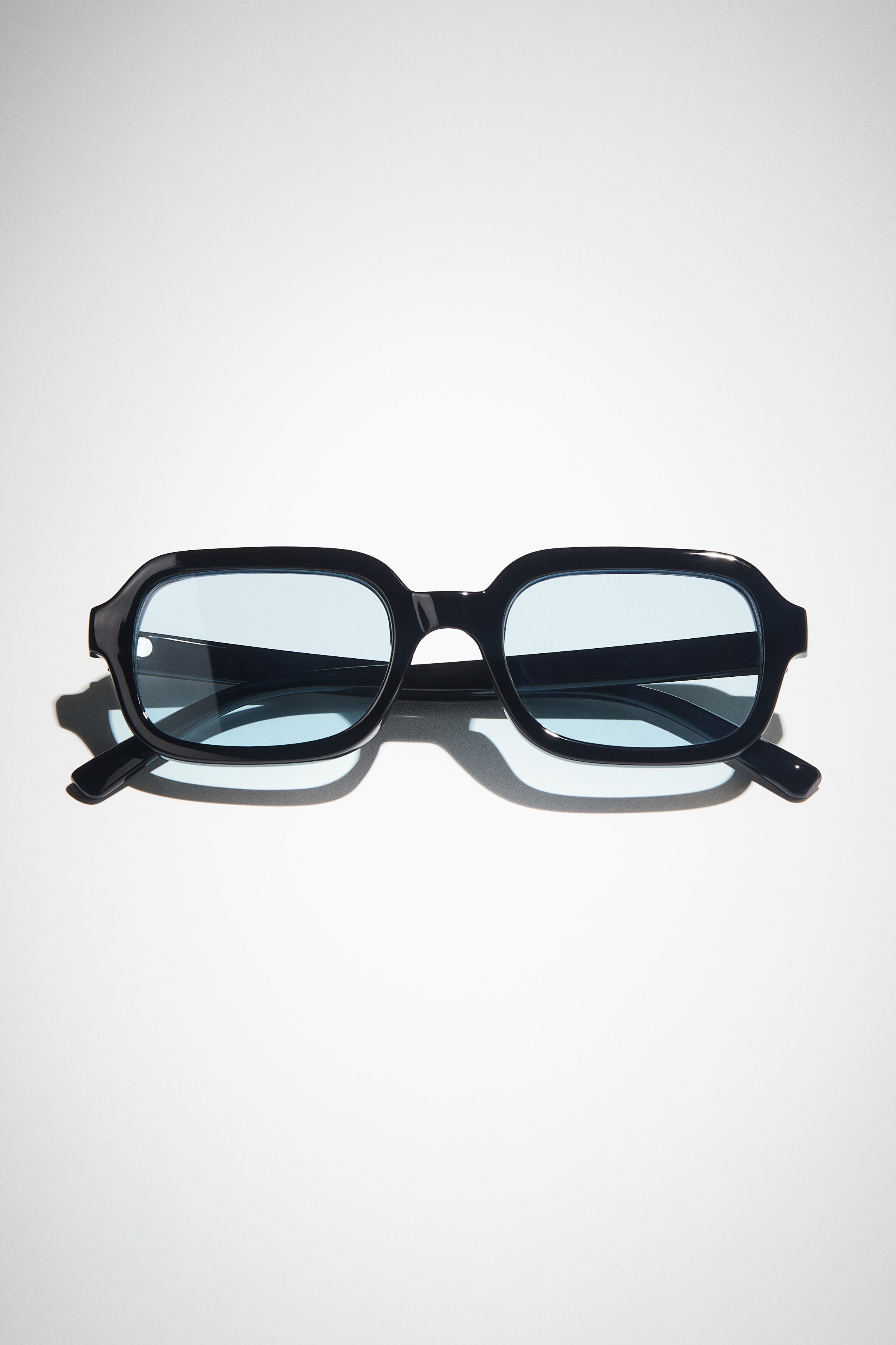 Прямоугольные солнцезащитные очки H-M 2890₽