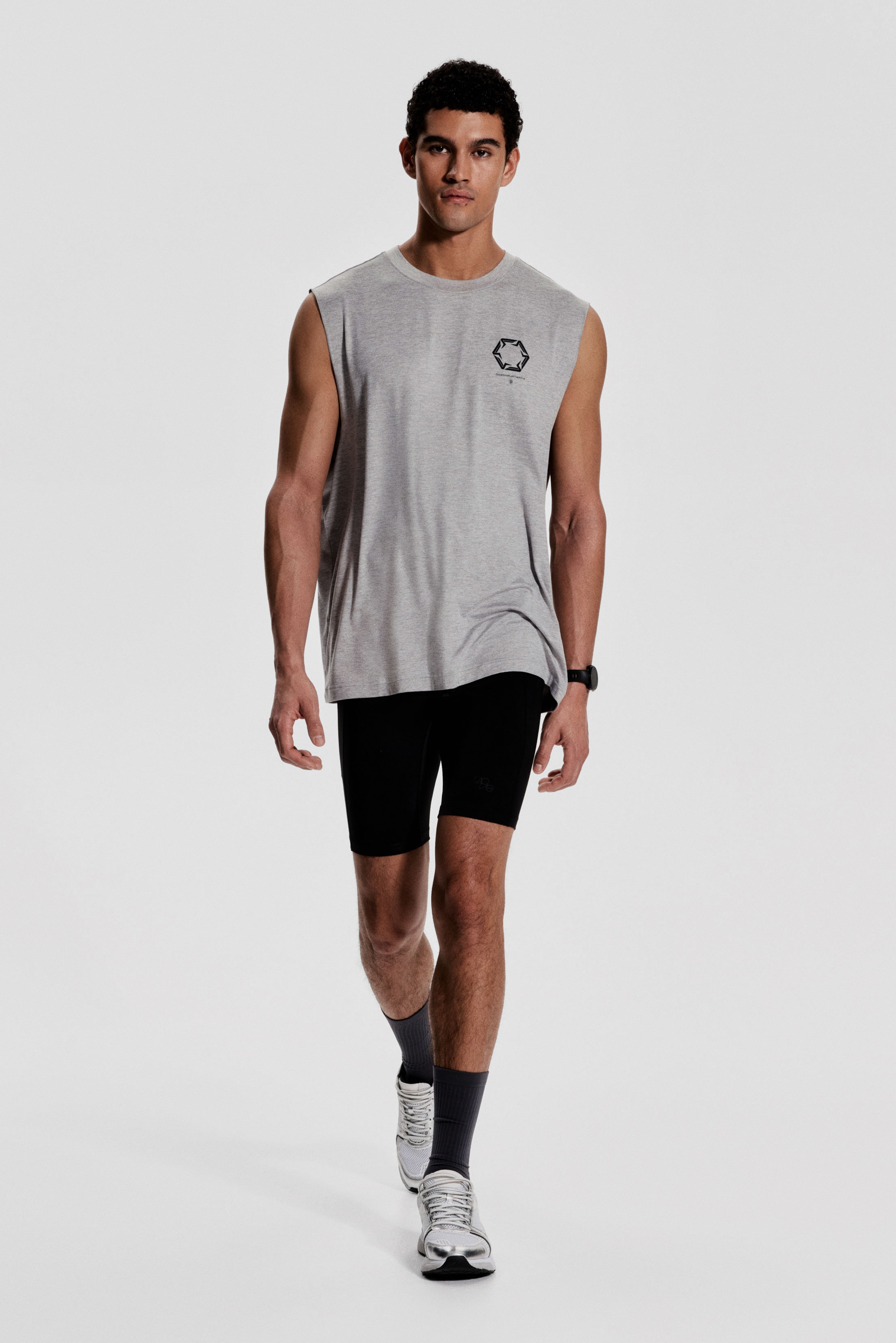 Спортивная майка свободного кроя от H&M с застежкой DryMove